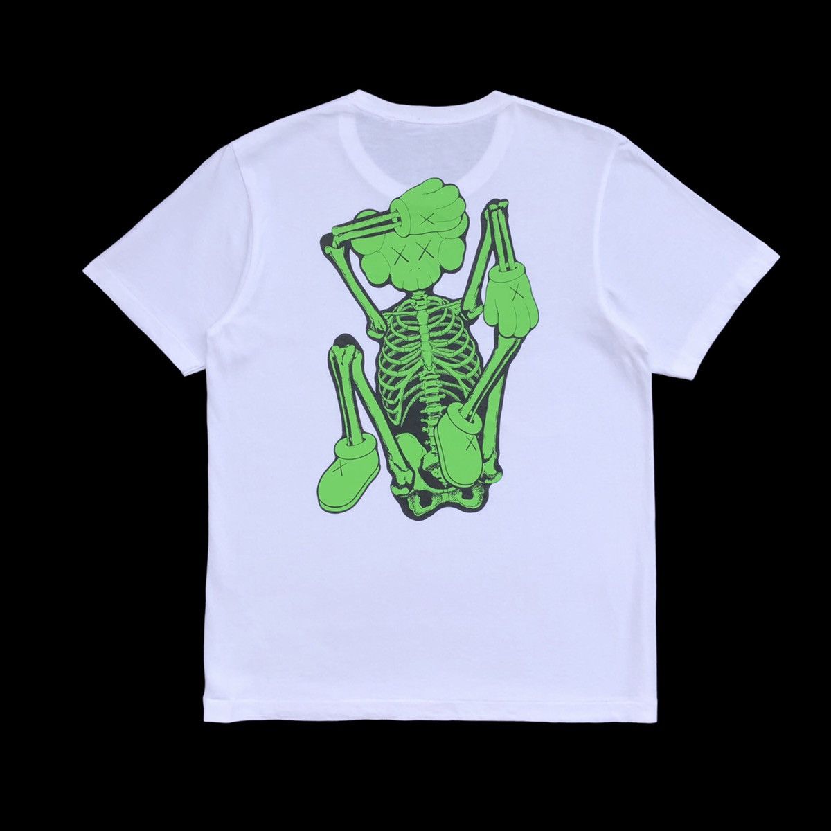 Kaws × Uniqlo KAWS x Uniqlo UT SS16 White Tee Size US L / EU 52-54 / 3 - 7 Thumbnail