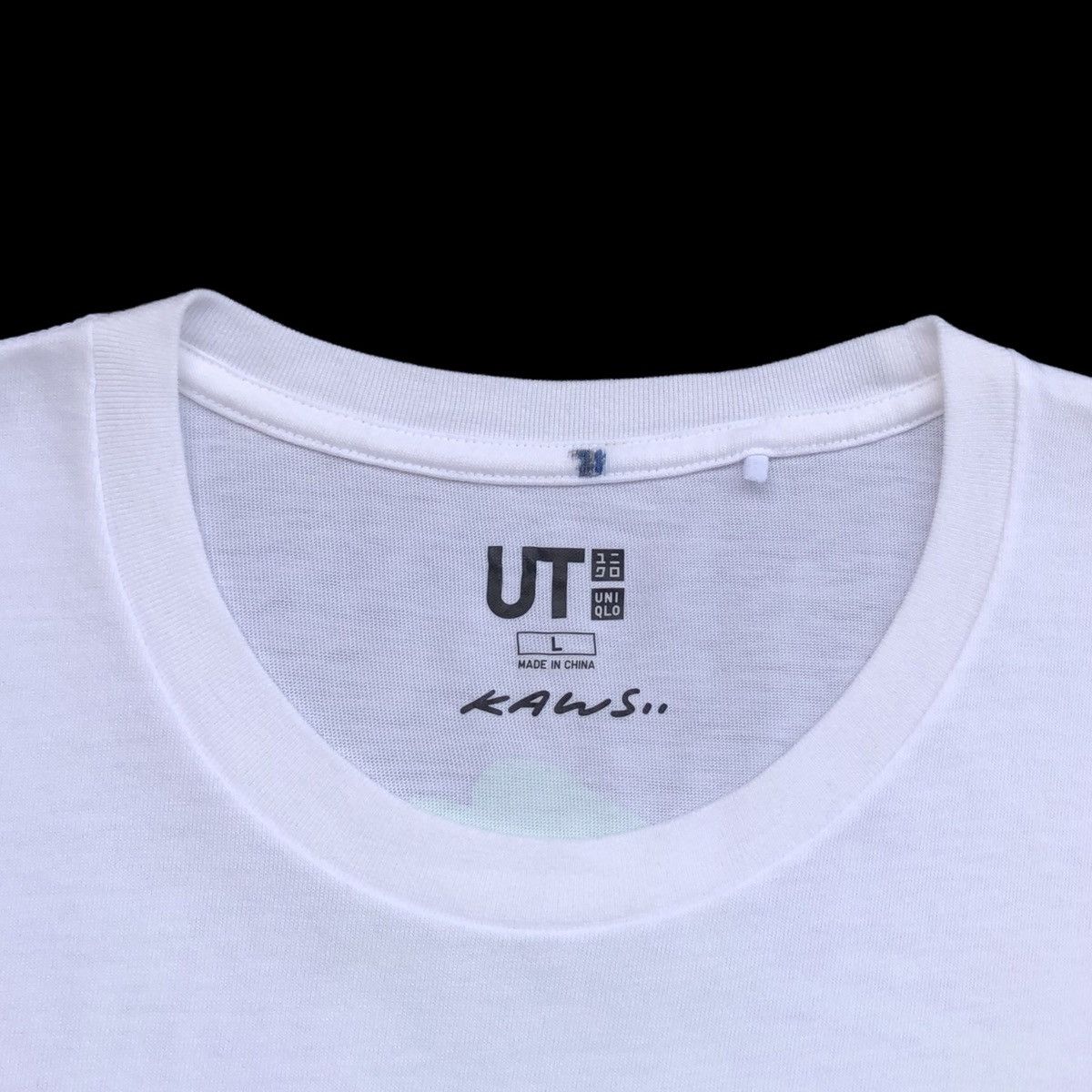 Kaws × Uniqlo KAWS x Uniqlo UT SS16 White Tee Size US L / EU 52-54 / 3 - 9 Thumbnail