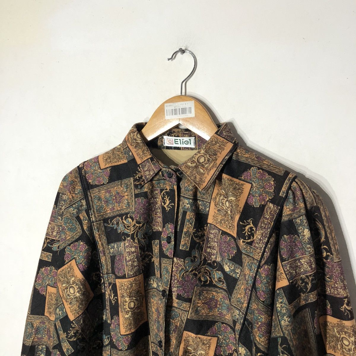 Japanese Brand Vintage Button Jacket Batik Design Eliel Size US M / EU 48-50 / 2 - 4 Thumbnail