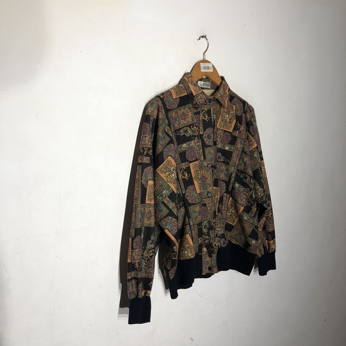 Japanese Brand Vintage Button Jacket Batik Design Eliel Size US M / EU 48-50 / 2 - 3 Thumbnail