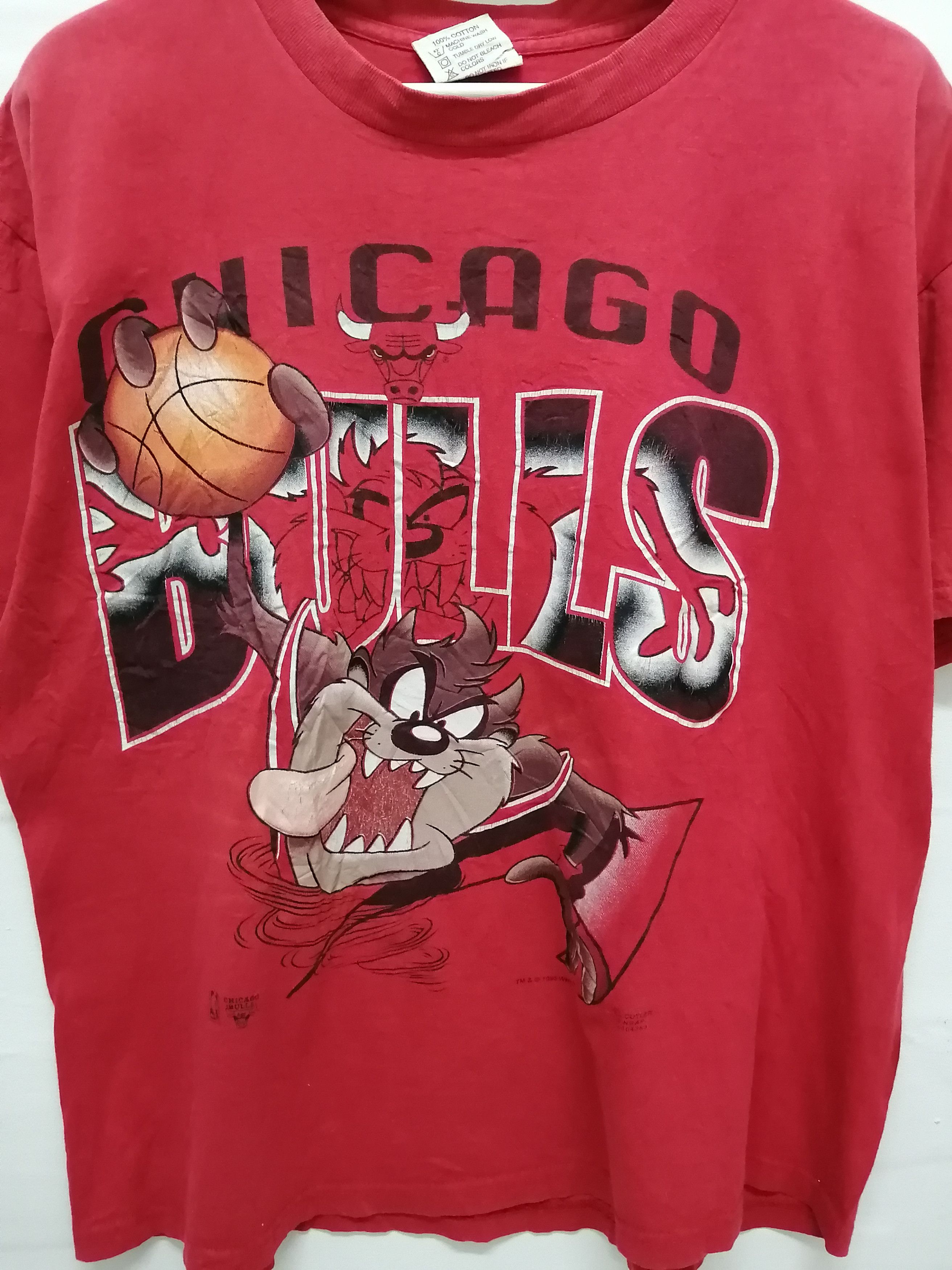 Vintage Vintage 90s Chicago Bulls X Warner Bros X Tazmania Tee Size US L / EU 52-54 / 3 - 8 Thumbnail
