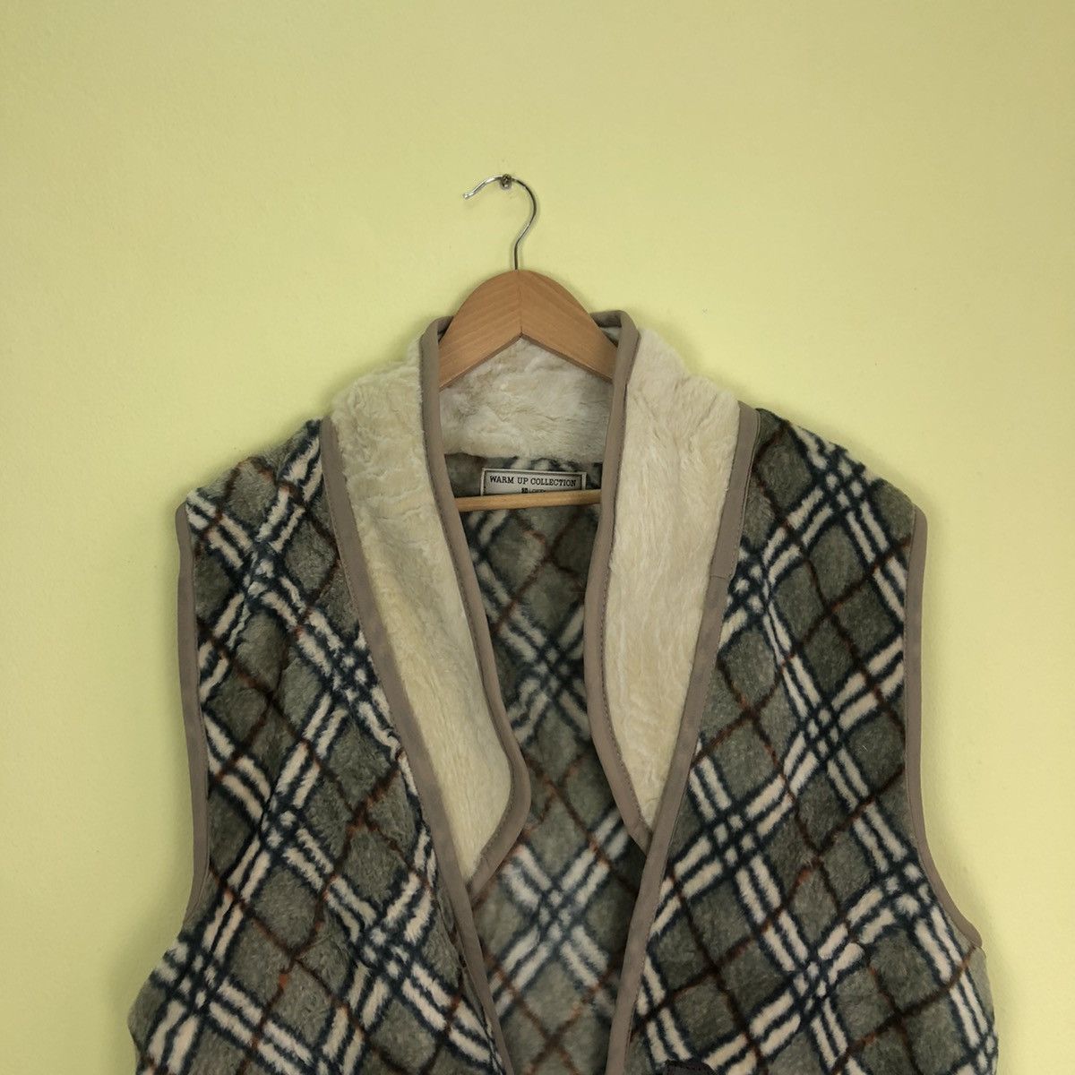 Japanese Brand Mink Fur Vest Japanese Brand Warm Up Collections M~L Size US M / EU 48-50 / 2 - 3 Thumbnail