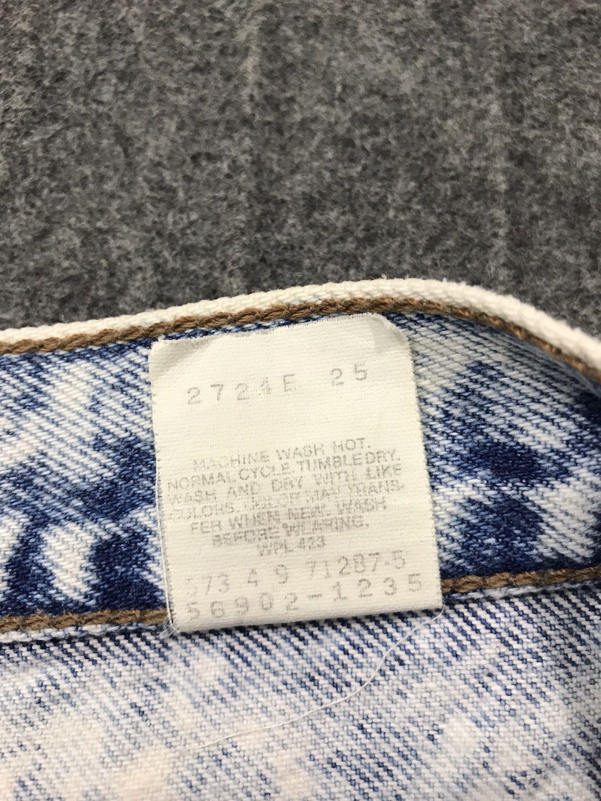 Levi's × Vintage Vintage Levi’s Stone Wash Loose Fit Design Size US 27 - 16 Thumbnail