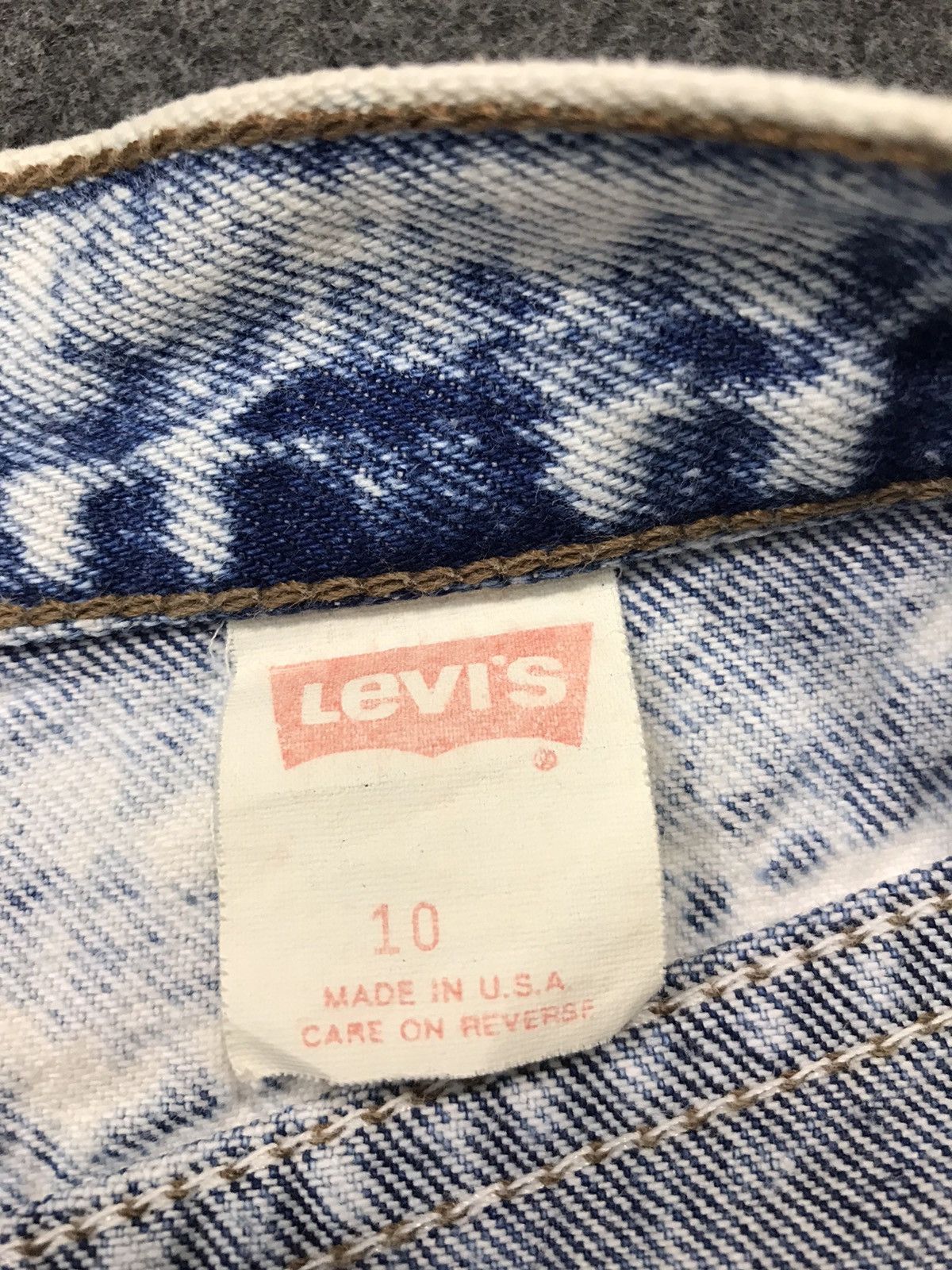 Levi's × Vintage Vintage Levi’s Stone Wash Loose Fit Design Size US 27 - 15 Thumbnail