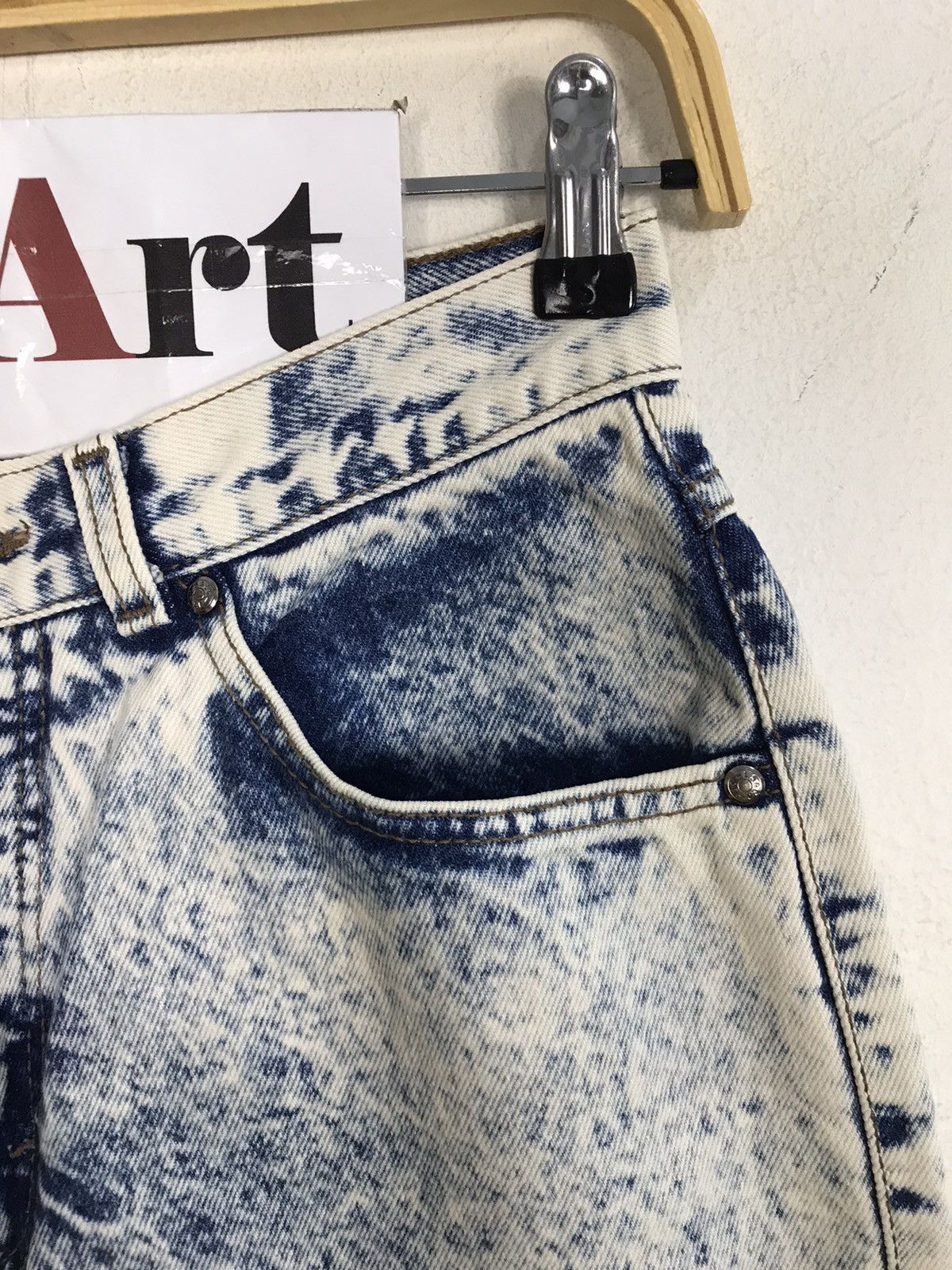 Levi's × Vintage Vintage Levi’s Stone Wash Loose Fit Design Size US 27 - 5 Thumbnail