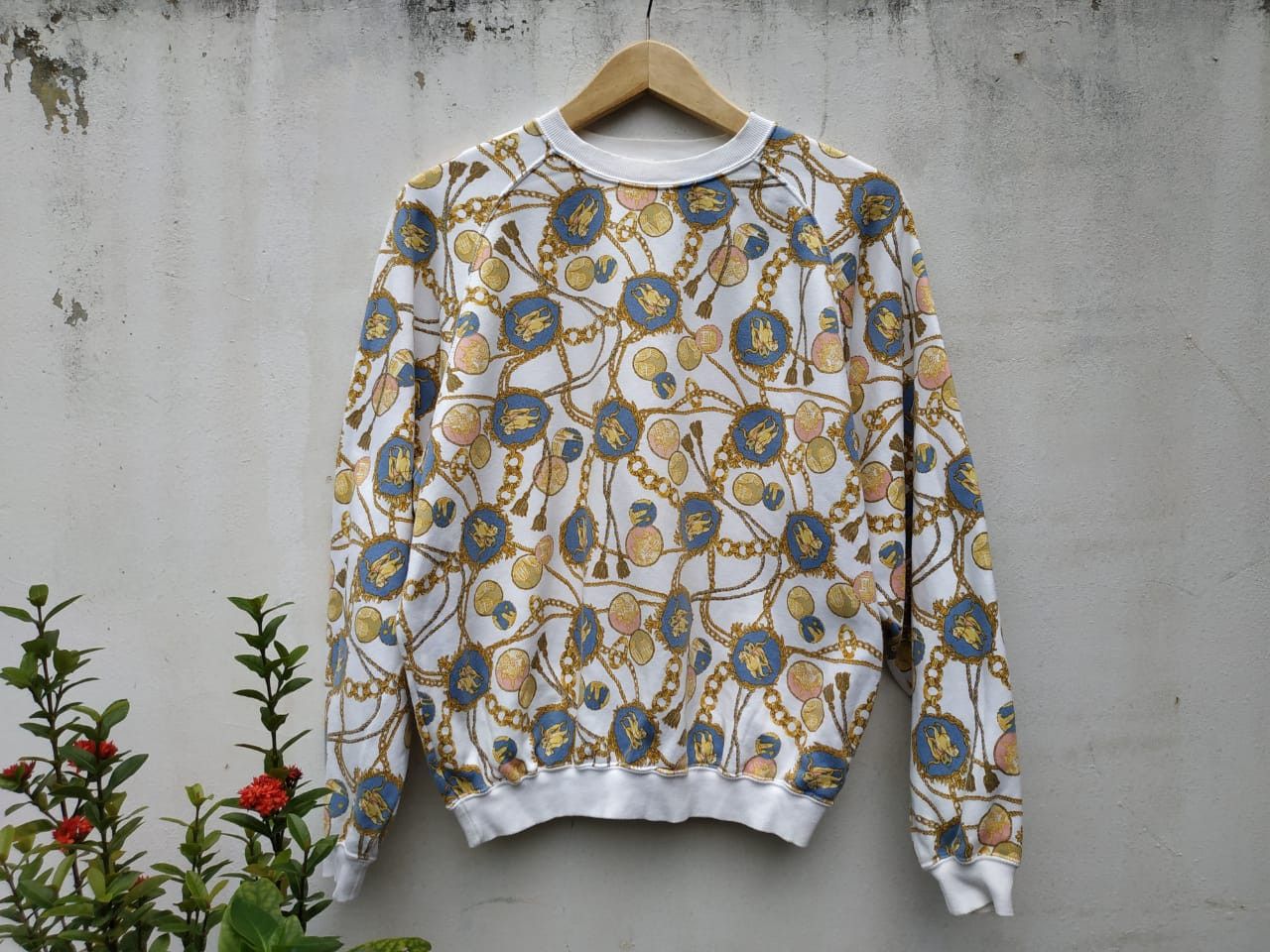 Celine Fit S to M, Vintage Celine Iconic Chain Pattern Size US S / EU 44-46 / 1 - 1 Thumbnail