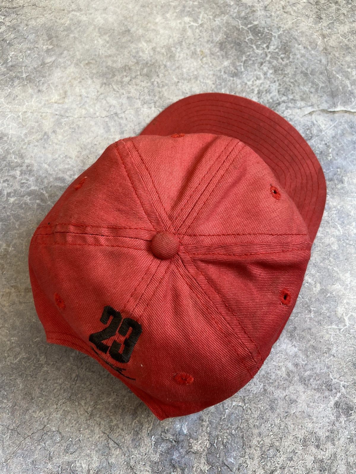 Jordan Brand VINTAGE 80s NIKE AIR JORDAN 23 FADED FULL BASEBALL CAP HAT Size ONE SIZE - 6 Thumbnail