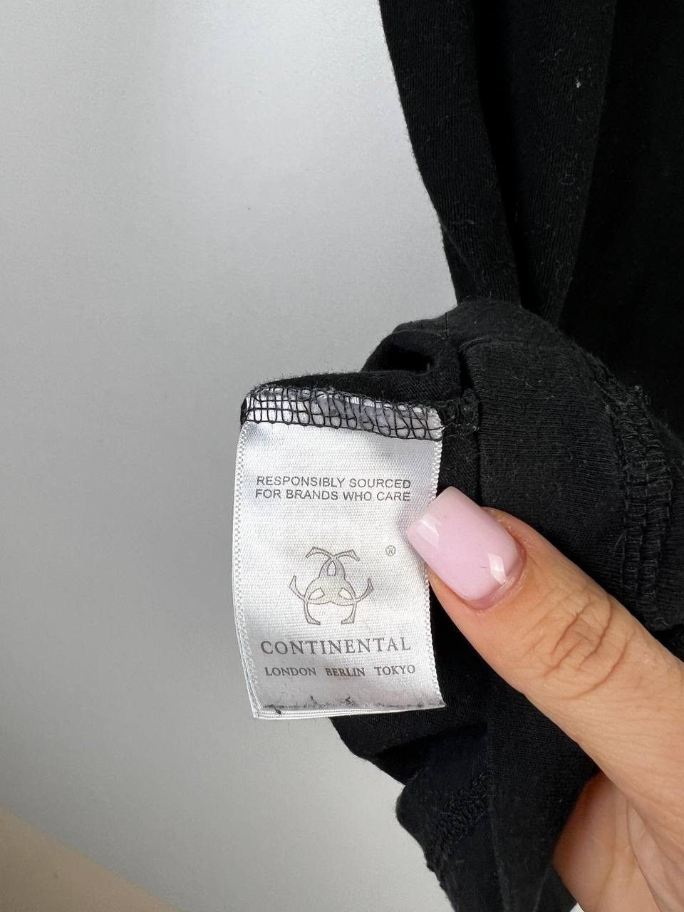 XO XO cologne vintage t-shirt size S Size US S / EU 44-46 / 1 - 2 Thumbnail