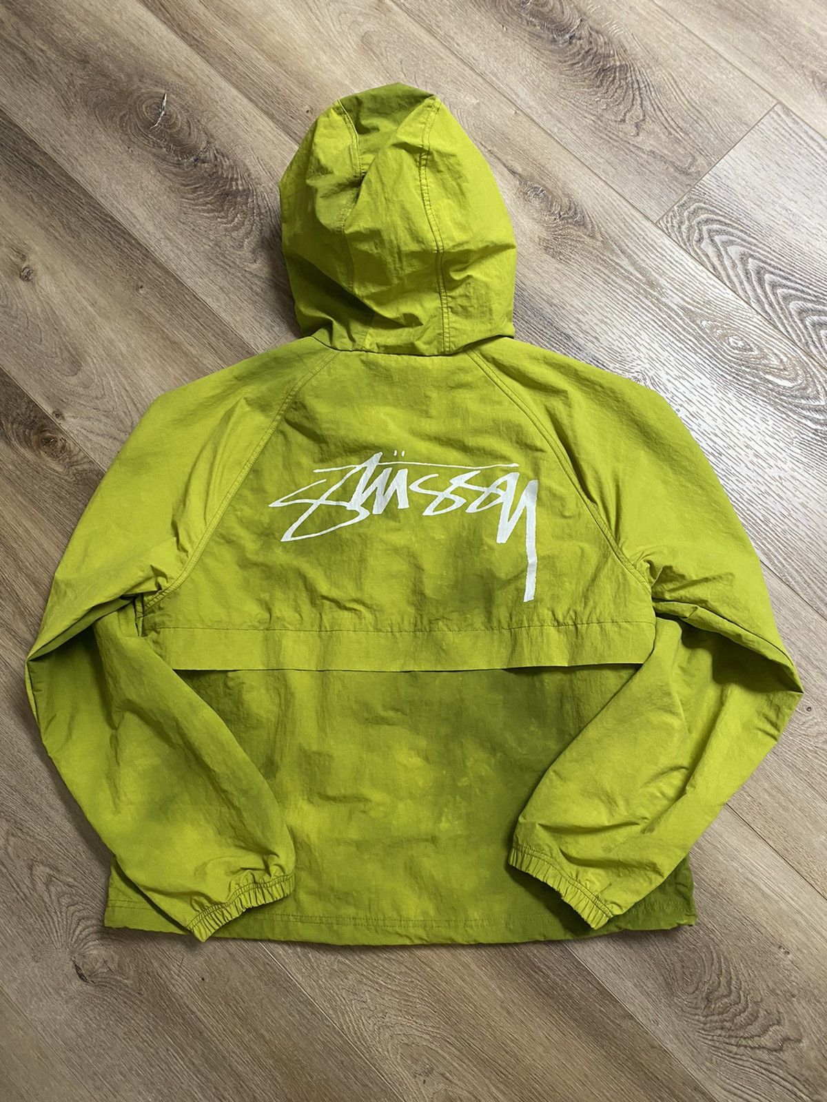 Stussy Stussy wave dye beach shell jacket (lime) | Grailed