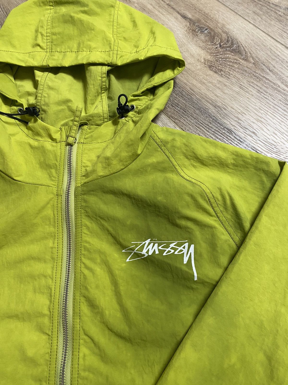 Stussy Stussy wave dye beach shell jacket (lime) | Grailed