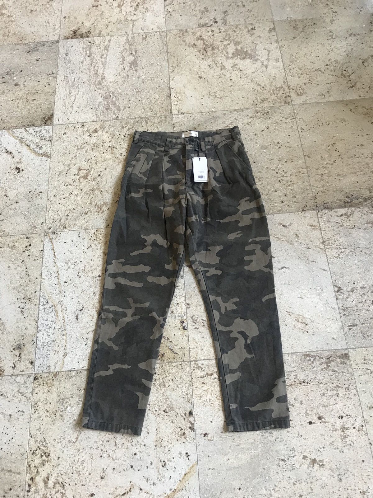 Faith Connexion Camo Pleated Army Khaki Pants Size US 30 / EU 46 - 2 Thumbnail