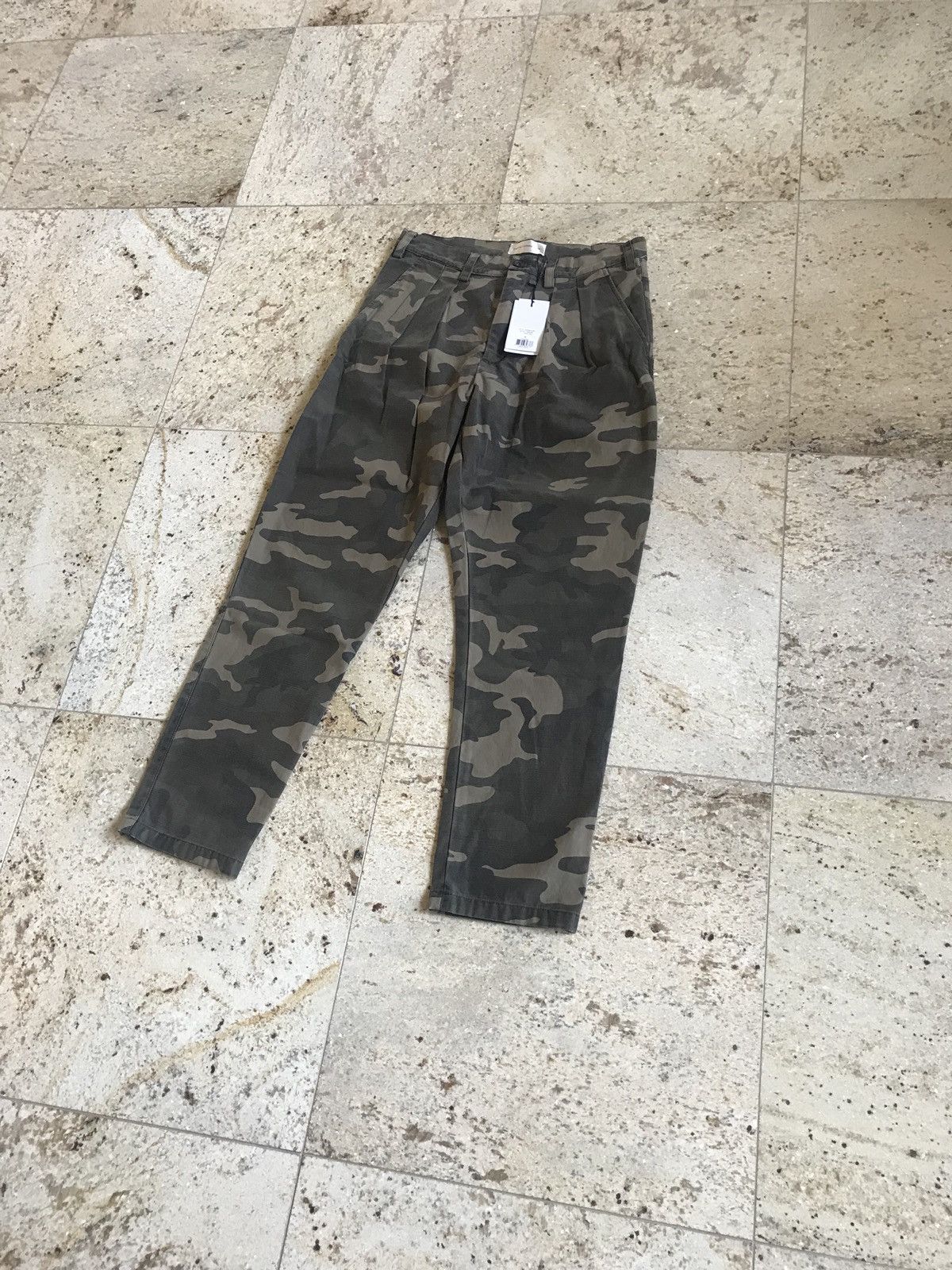 Faith Connexion Camo Pleated Army Khaki Pants Size US 30 / EU 46 - 3 Thumbnail