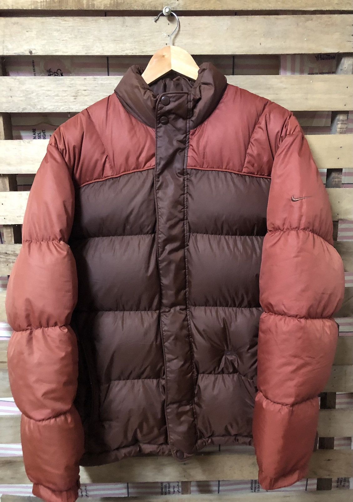 Nike Nike Small Swoosh Embroidery Puffer Jacket Nice Colour Size US XL / EU 56 / 4 - 1 Thumbnail