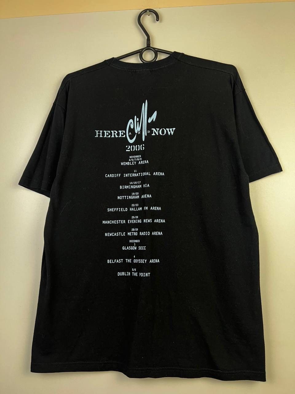 Vintage Cliff Richard 2006 vintage t-shirt size M Size US M / EU 48-50 / 2 - 3 Thumbnail