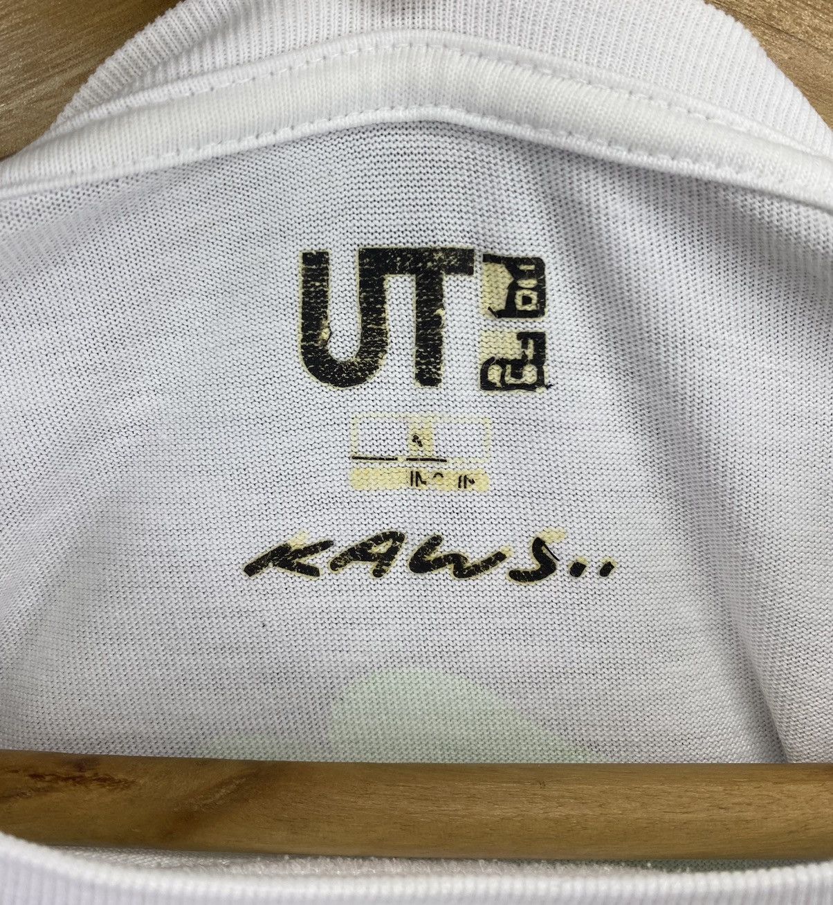 Kaws × Uniqlo Vintage Kaws Rare Printed Skulls by Uniqlo Tees T Shirts Size US M / EU 48-50 / 2 - 6 Thumbnail