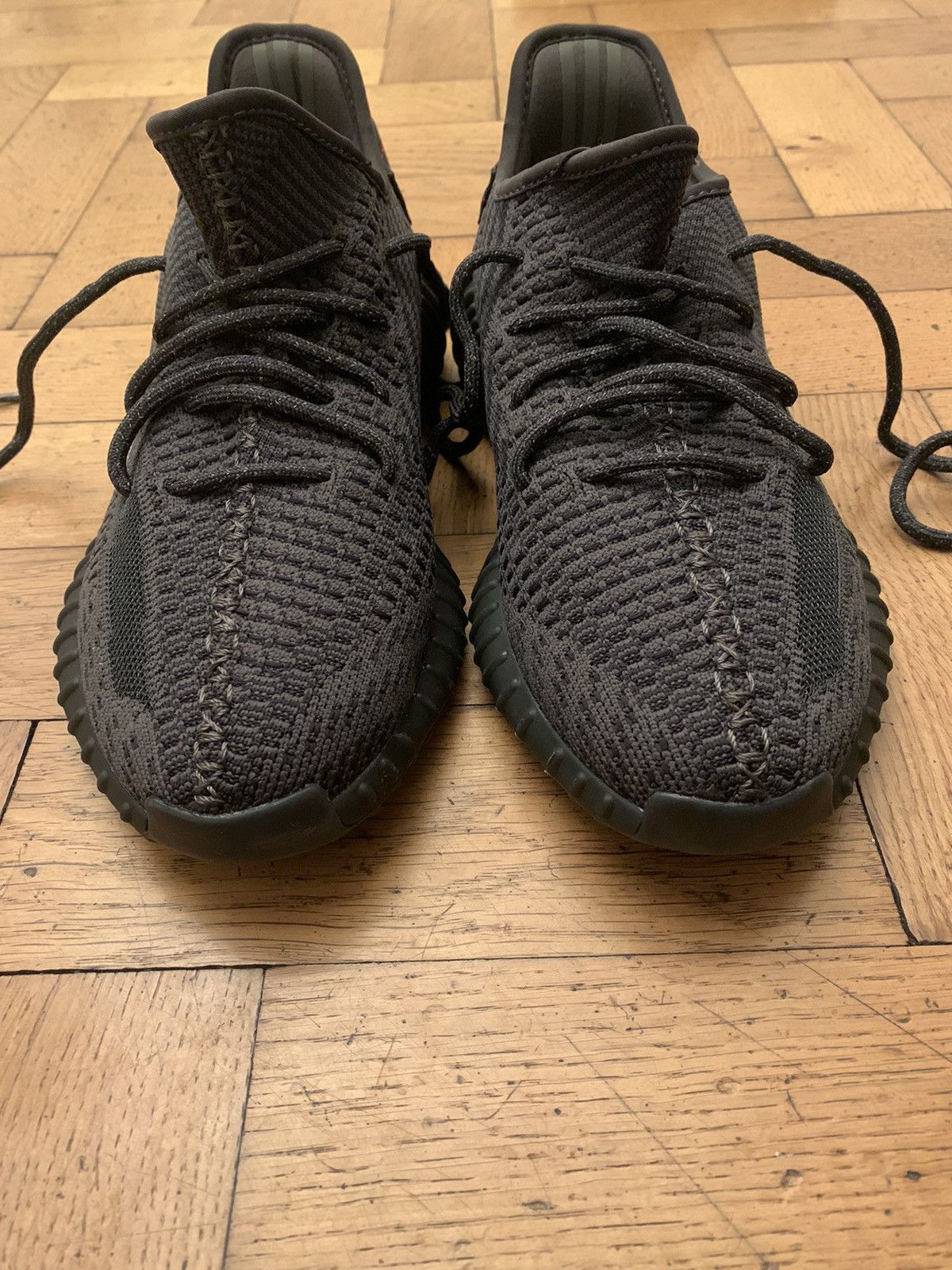 350 v2 black non reflective