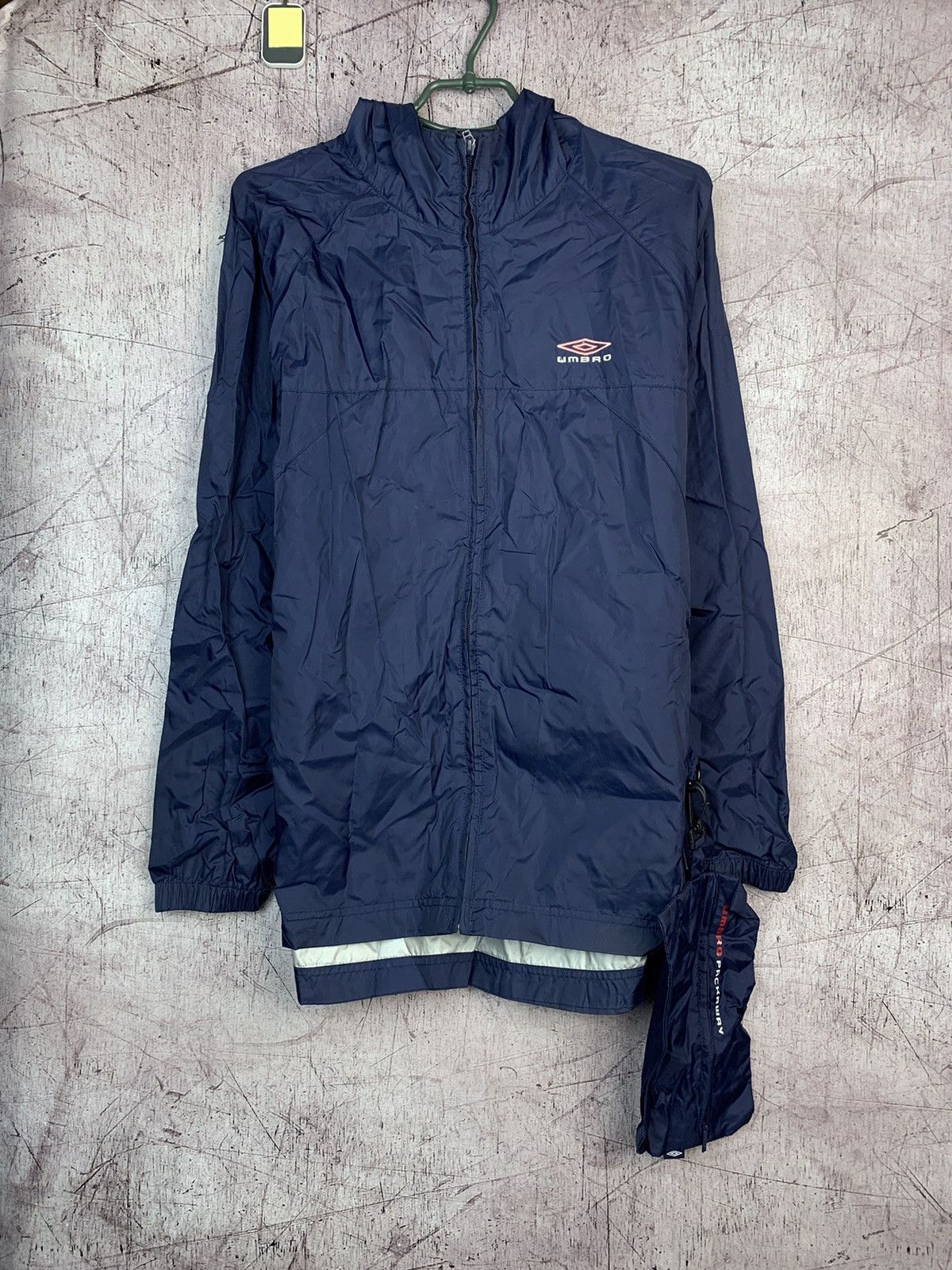 Umbro Umbro Vintage Mens Nylon Light Jacket Size US S / EU 44-46 / 1 - 1 Thumbnail