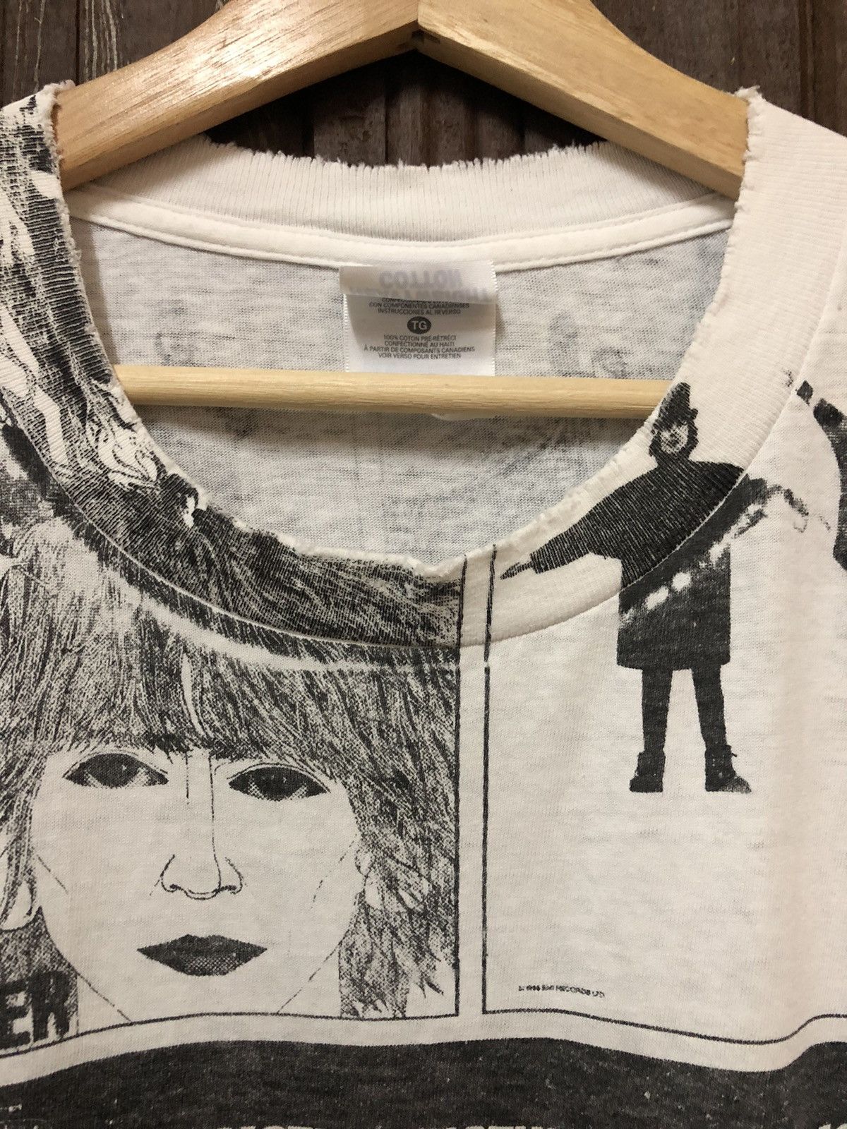 Band Tees × Vintage Vintage 90s The Beatles Rock Band Over Full Print Tee Shirt Size US XL / EU 56 / 4 - 7 Thumbnail