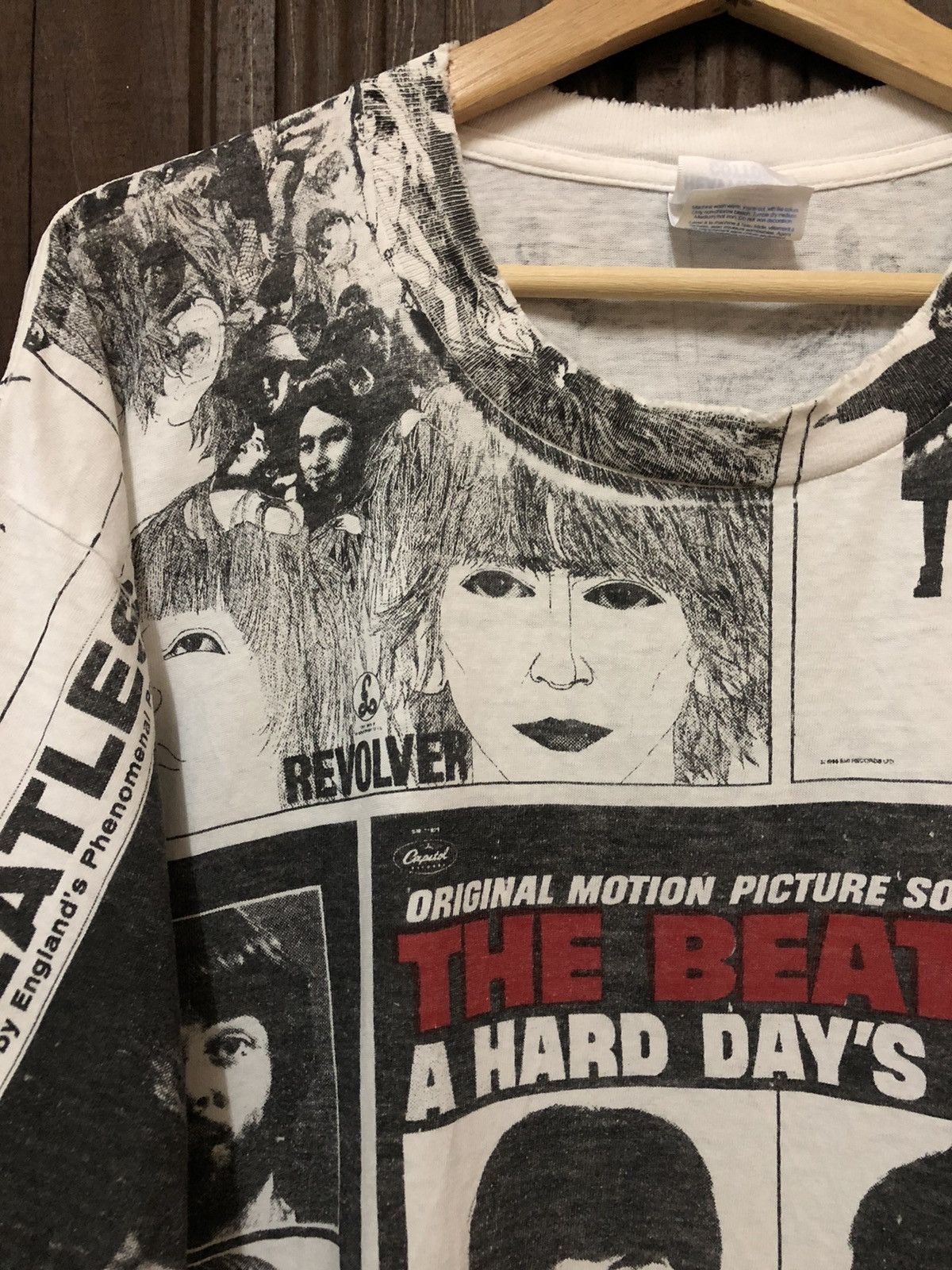 Band Tees × Vintage Vintage 90s The Beatles Rock Band Over Full Print Tee Shirt Size US XL / EU 56 / 4 - 3 Thumbnail