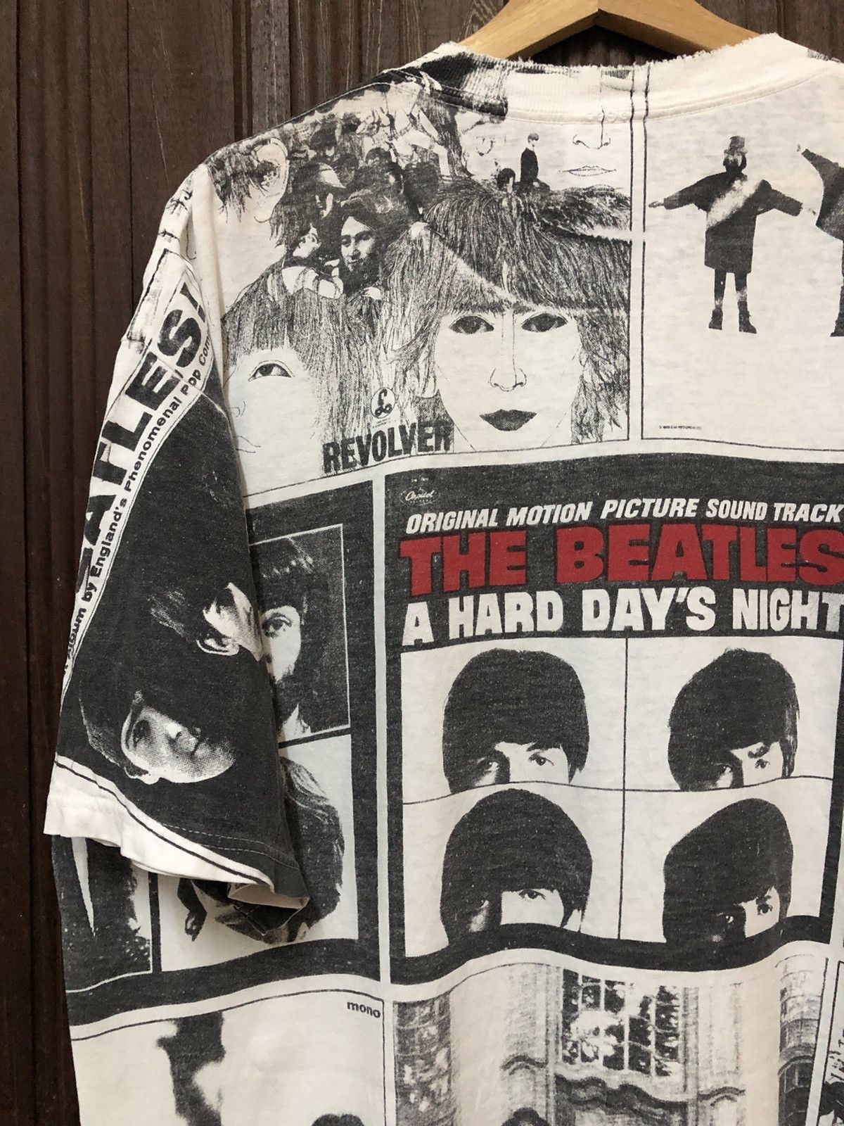 Band Tees × Vintage Vintage 90s The Beatles Rock Band Over Full Print Tee Shirt Size US XL / EU 56 / 4 - 14 Thumbnail