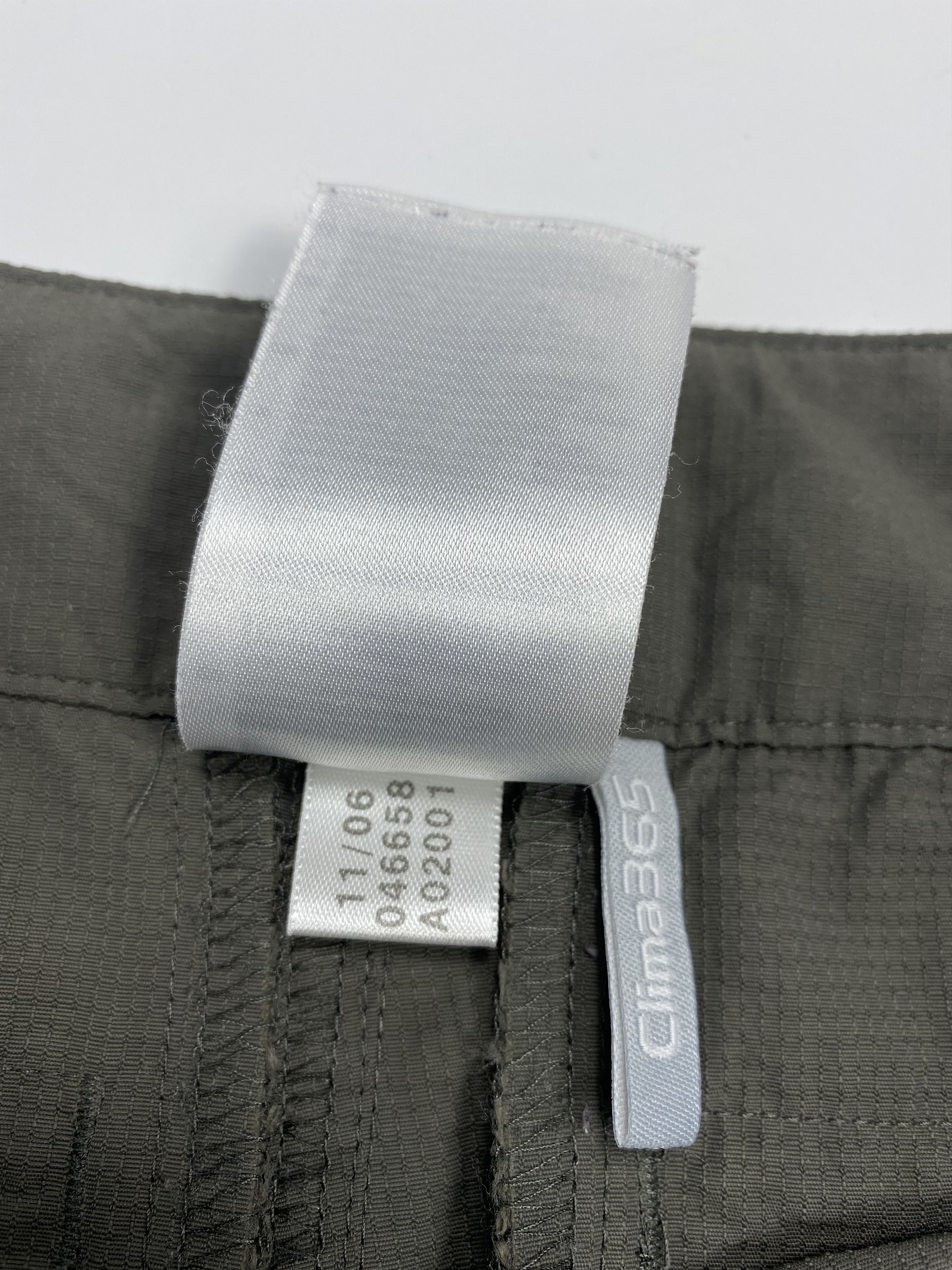 Adidas × Japanese Brand × Vintage Adidas Y2K Vintage Baggy Nylon Belted Jogger Pants Size 32" / US 10 / IT 46 - 8 Thumbnail