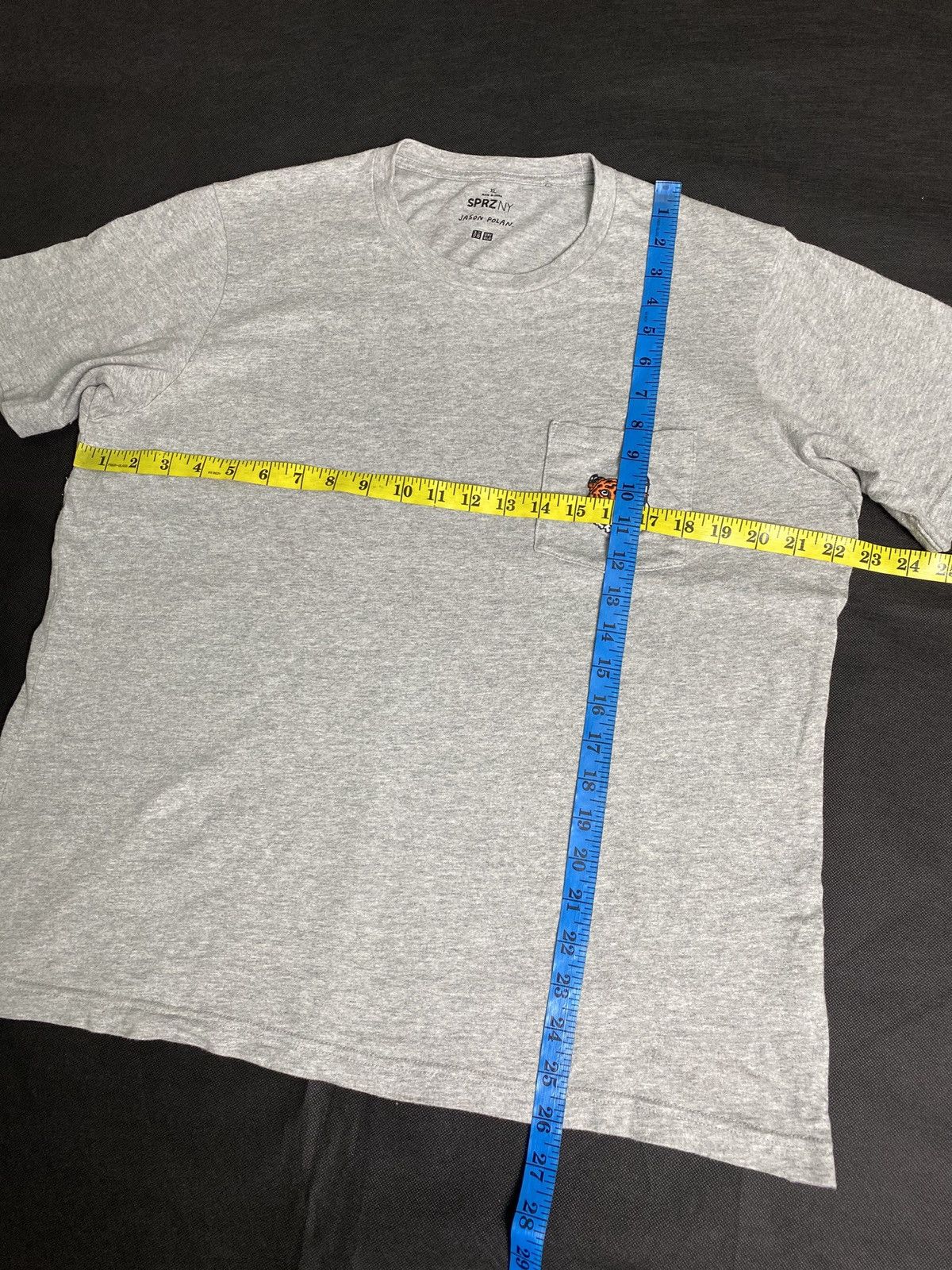 Designer × Japanese Brand × Uniqlo Jason Polan x Uniqlo Tee Shirt Single Pocket Size US L / EU 52-54 / 3 - 6 Thumbnail