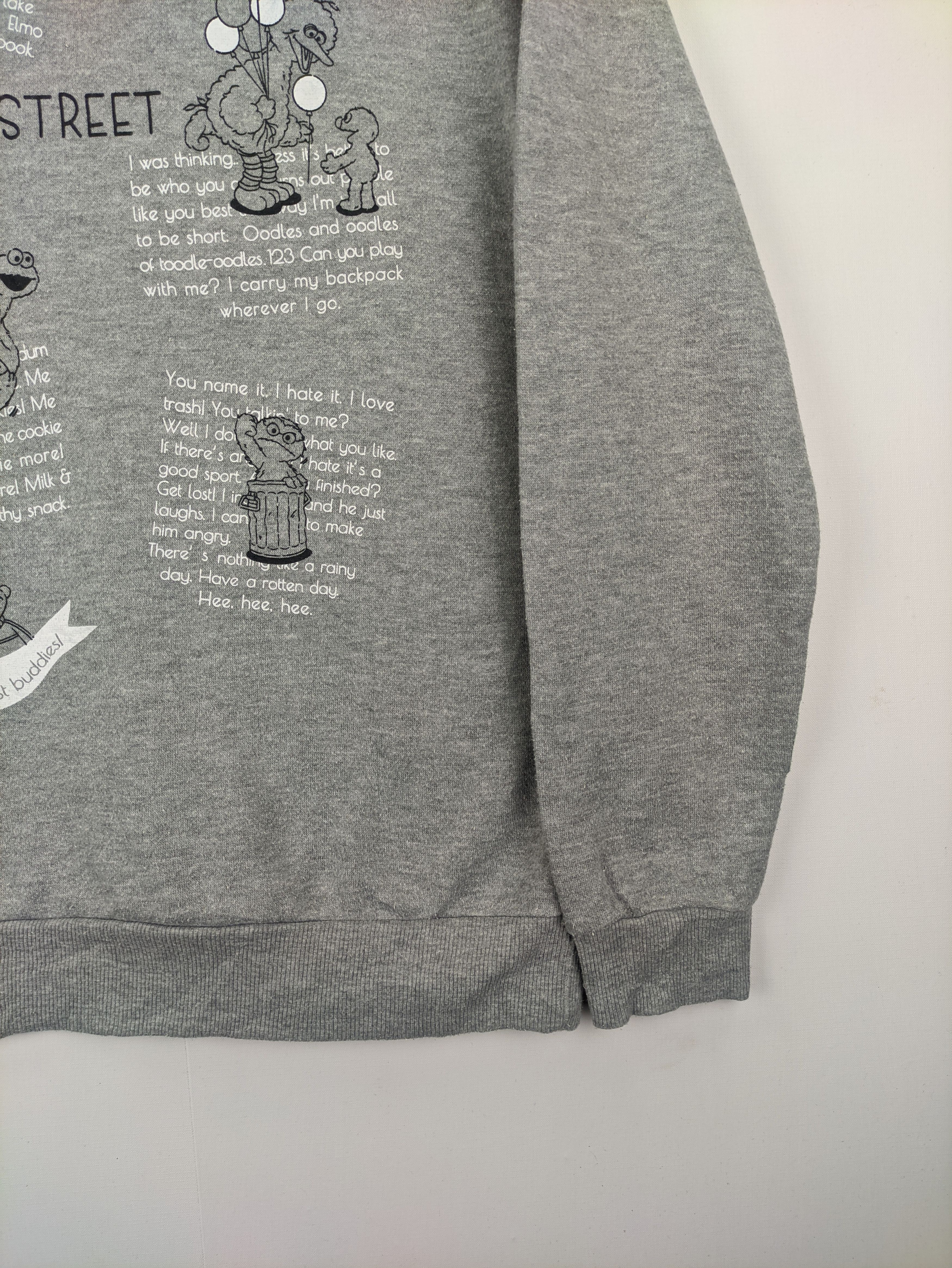 Japanese Brand Steals🔥Sweatshirt Pullover by Sesame Street Size US M / EU 48-50 / 2 - 6 Thumbnail
