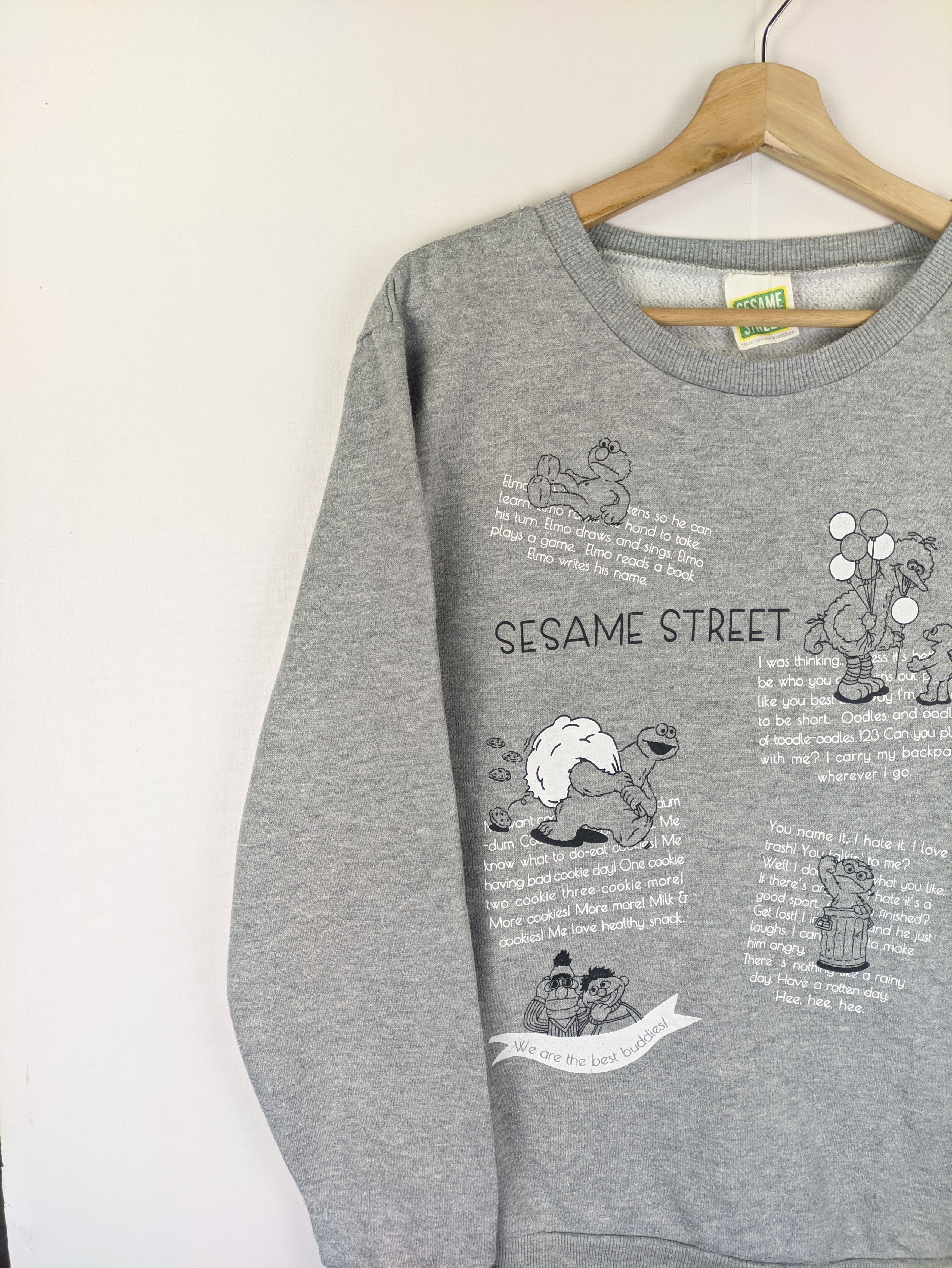 Japanese Brand Steals🔥Sweatshirt Pullover by Sesame Street Size US M / EU 48-50 / 2 - 5 Thumbnail