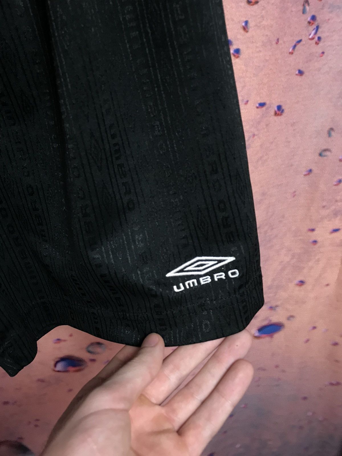 Umbro × Vintage Vintage Umbro streetwear monogram shorts size M Size US 32 / EU 48 - 2 Thumbnail
