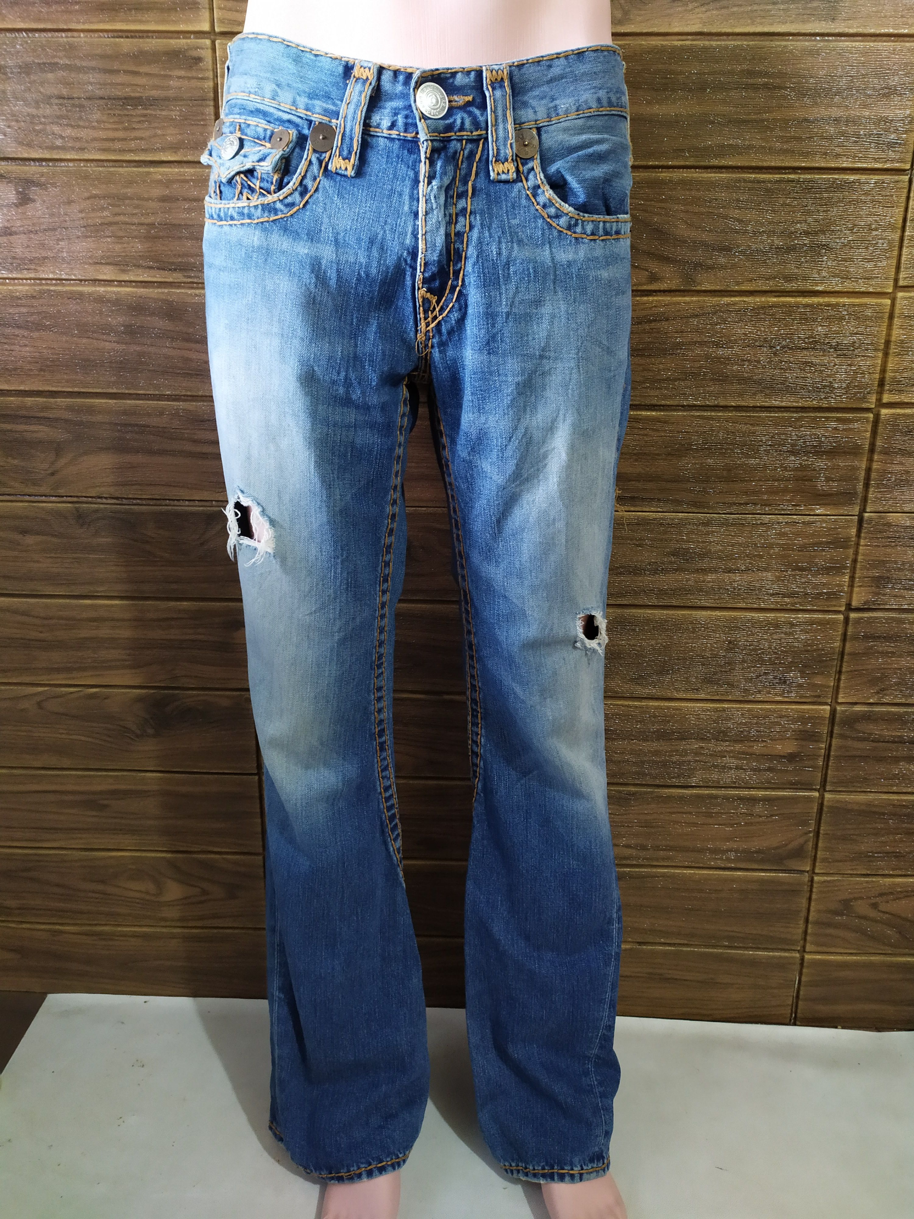 True Religion True Religion Distressed Denim Contrast Stitches Jeans Size US 32 / EU 48 - 2 Thumbnail