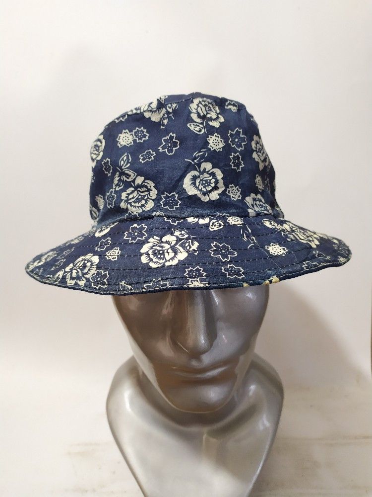Indigo × Japanese Brand 🔥Japanese Reversible Bucket hats Indigo Floral designs Size ONE SIZE - 12 Thumbnail