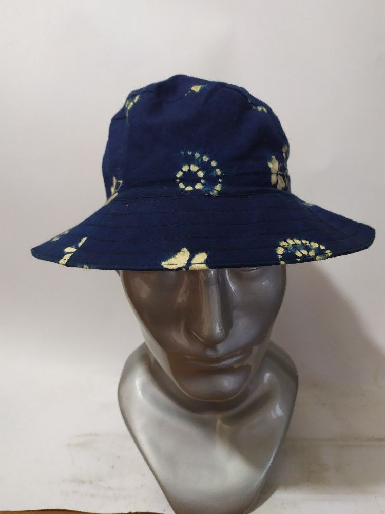 Indigo × Japanese Brand 🔥Japanese Reversible Bucket hats Indigo Floral designs Size ONE SIZE - 2 Thumbnail