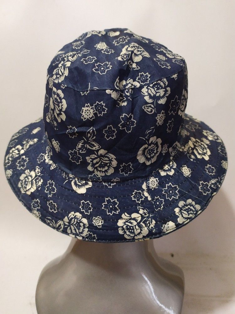 Indigo × Japanese Brand 🔥Japanese Reversible Bucket hats Indigo Floral designs Size ONE SIZE - 14 Thumbnail