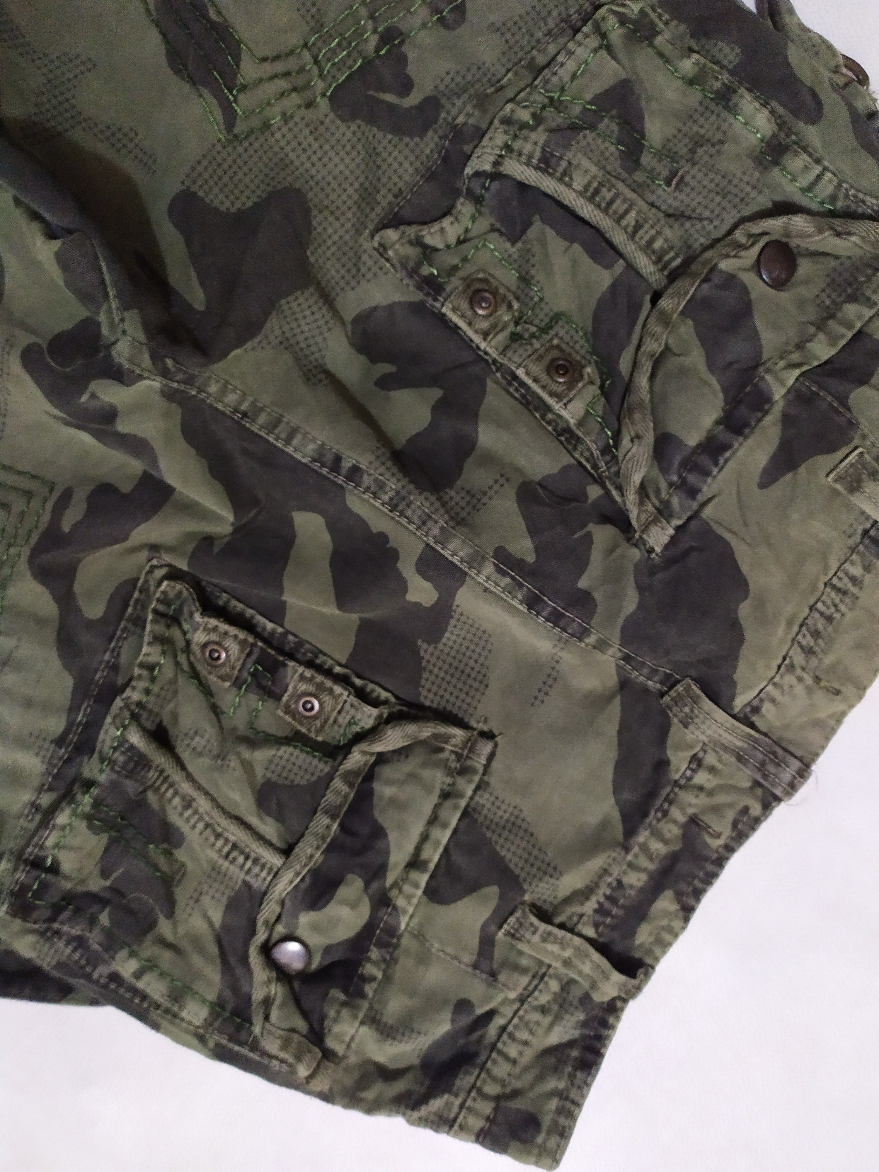 Japanese Brand 🔥Bapai Multipocket Tactical Cargo Camo Pants Size US 28 / EU 44 - 12 Thumbnail