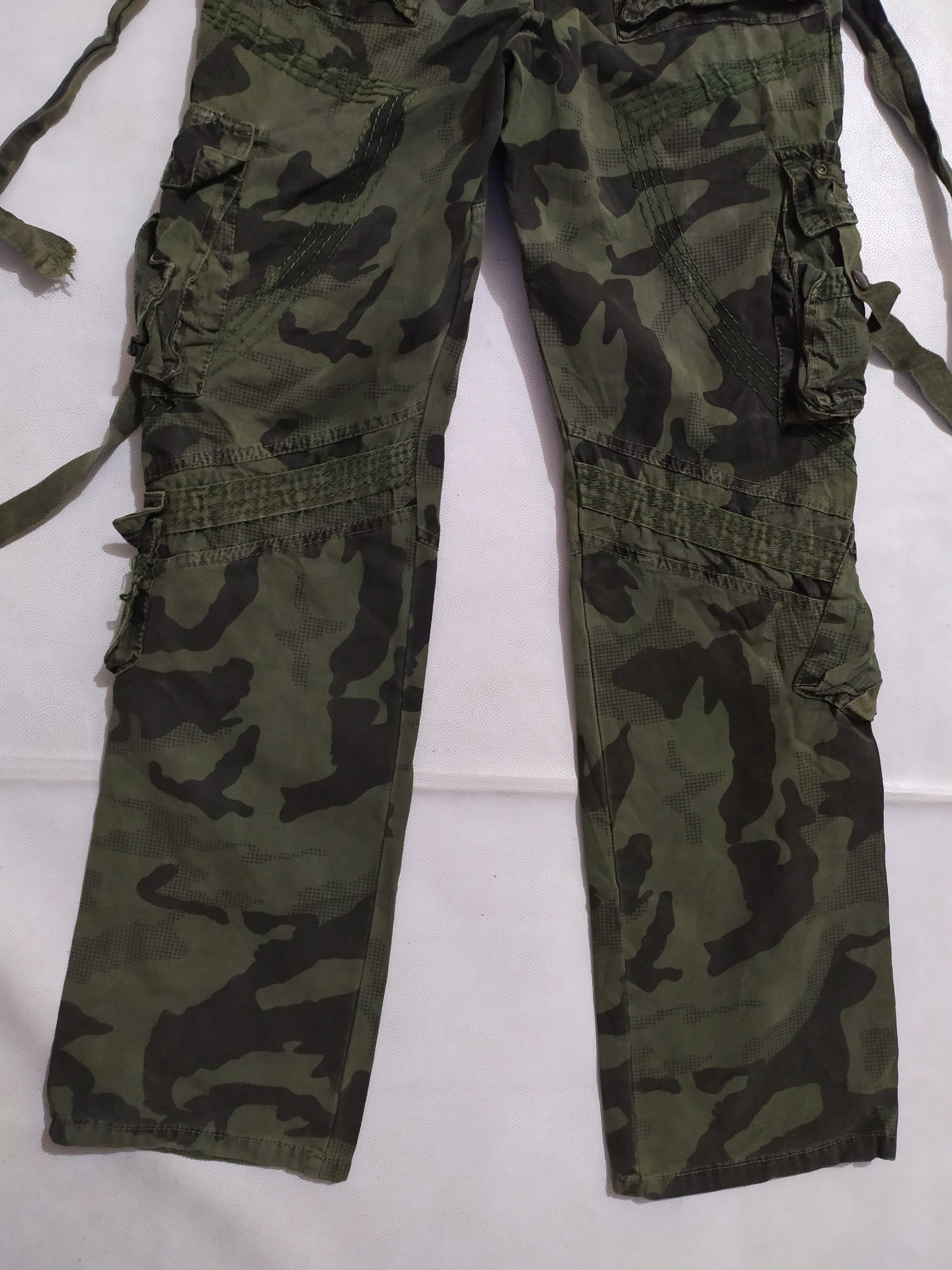 Japanese Brand 🔥Bapai Multipocket Tactical Cargo Camo Pants Size US 28 / EU 44 - 11 Thumbnail
