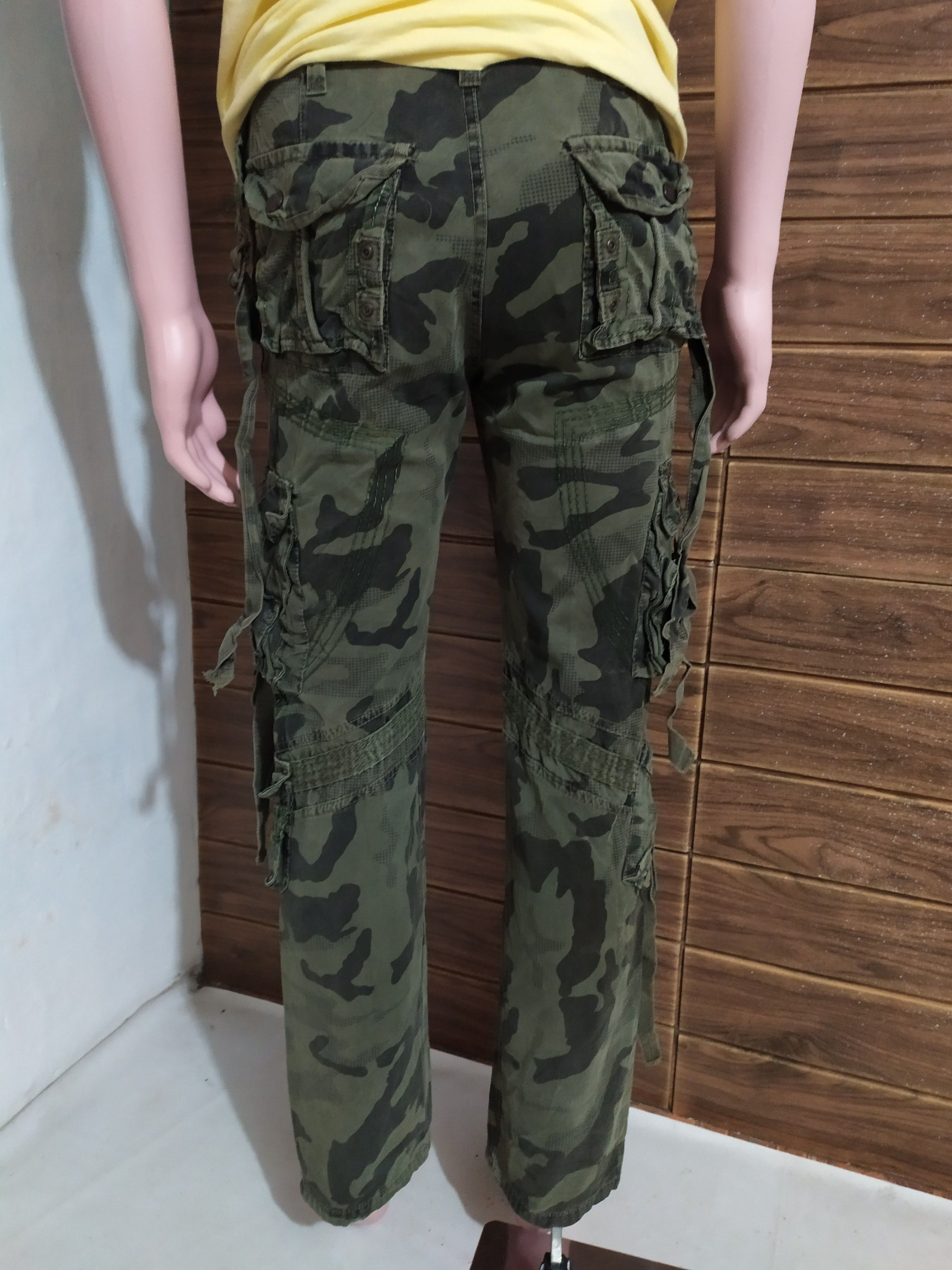 Japanese Brand 🔥Bapai Multipocket Tactical Cargo Camo Pants Size US 28 / EU 44 - 16 Thumbnail
