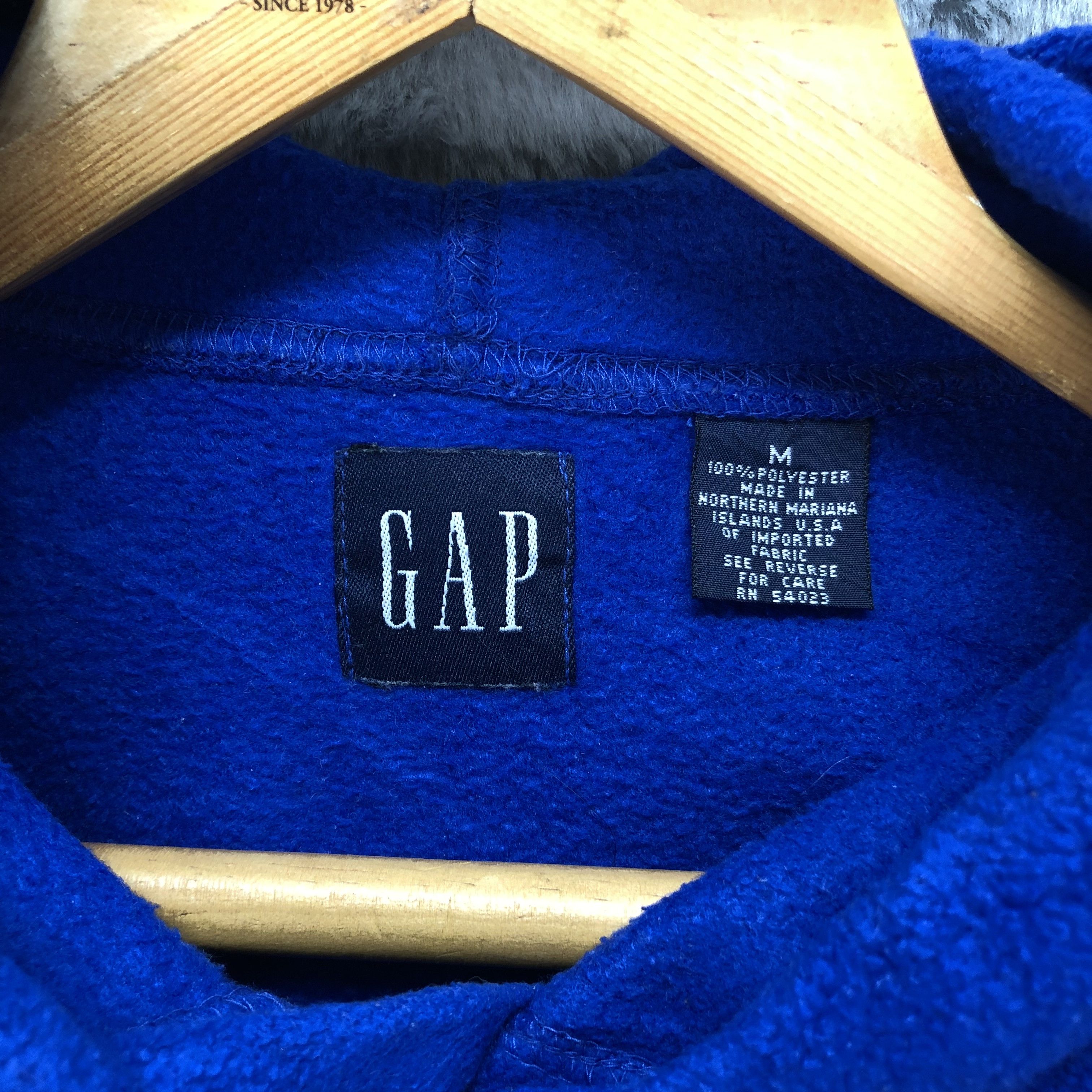Gap GAP Big Spell Out Logo Pullover Blue Hoodie Fleece #4933-30 Size US M / EU 48-50 / 2 - 7 Thumbnail