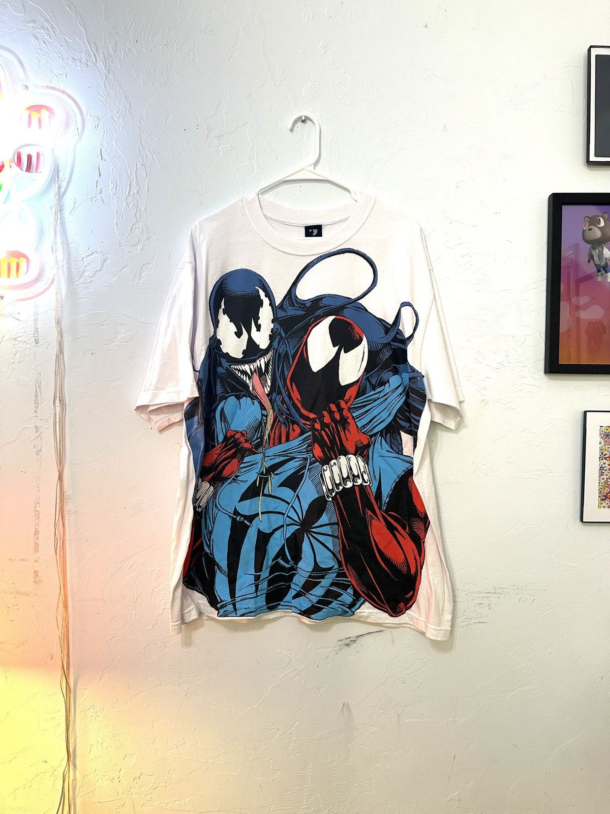 Vintage Mask And Disguise Scarlet Spider Venom Megaprint T Shirt Size US XL / EU 56 / 4 - 1 Thumbnail