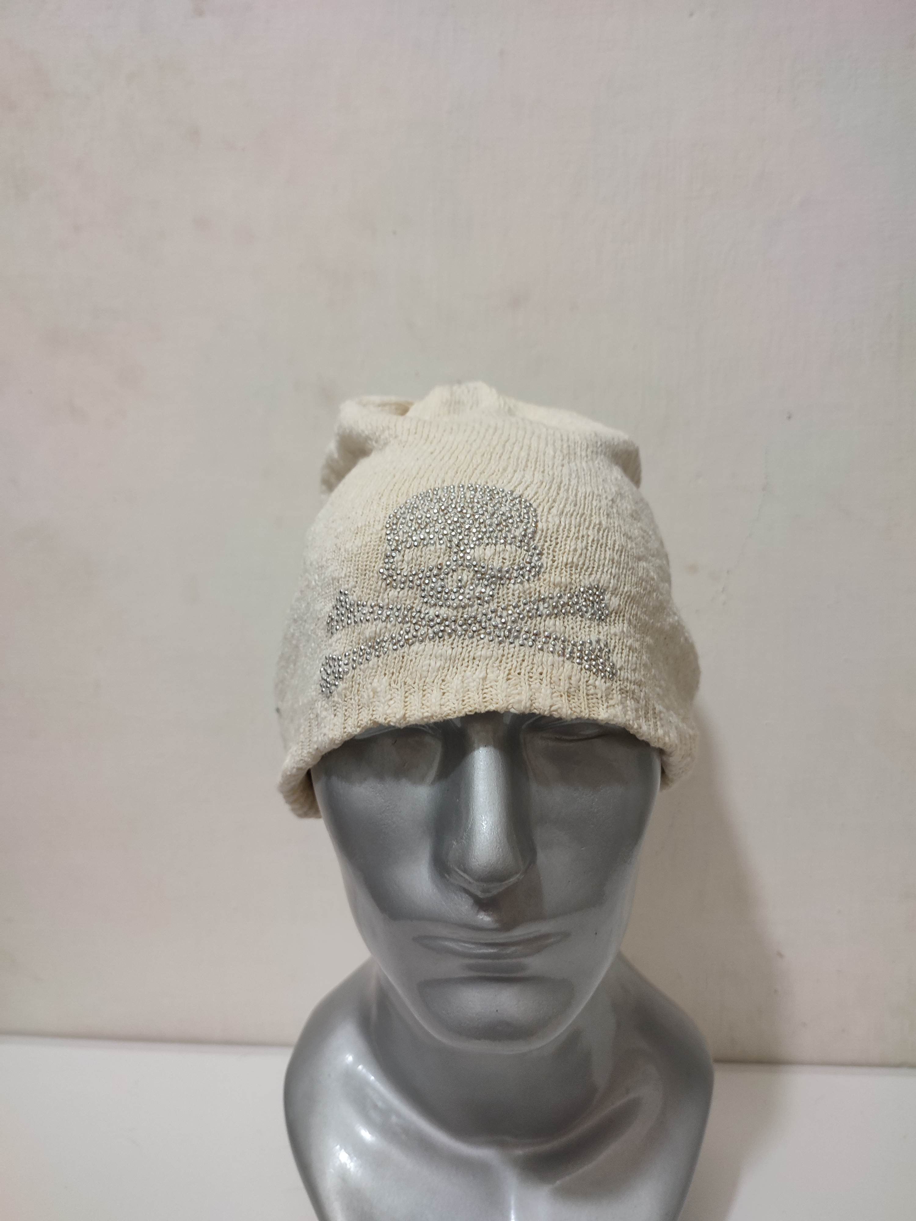 image of Avant Garde Unknown Sparkling Skull Beanie Punk Rock Bondage Beanie in Cream, Men's