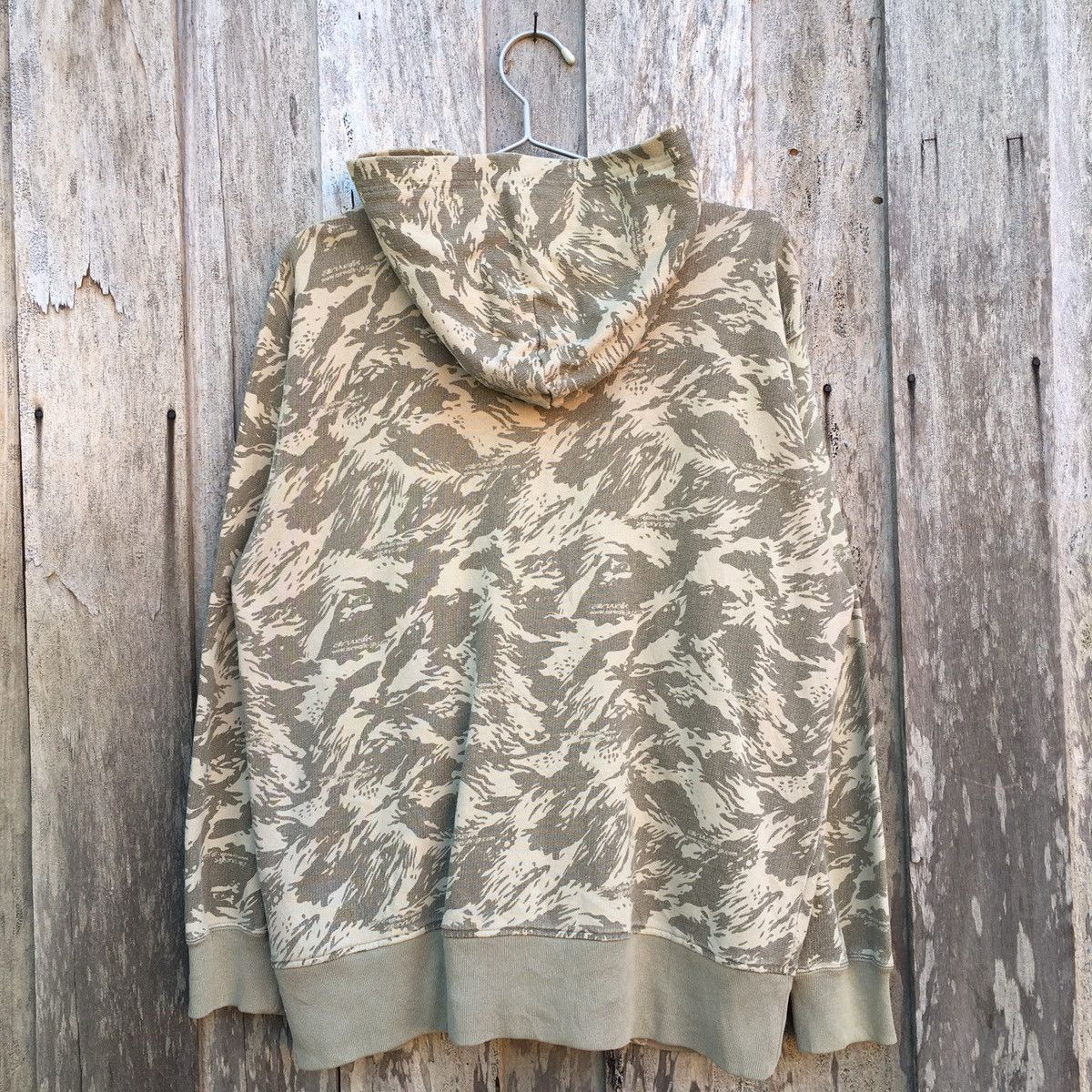 Airwalk × Vintage Vintage Airwalk Hoodie Camo Size US L / EU 52-54 / 3 - 7 Thumbnail