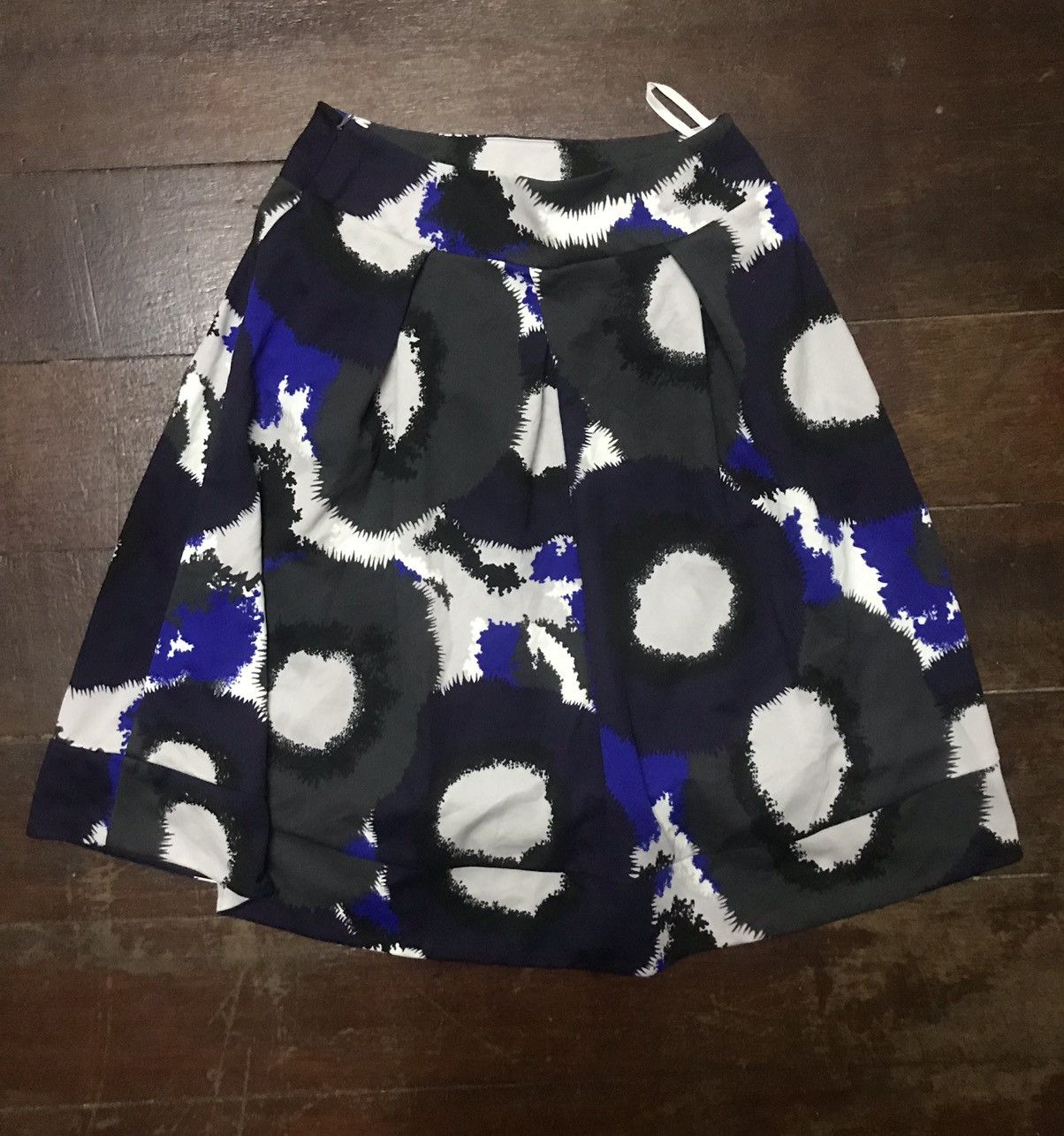 Japanese Brand Nove spazio skirt art multicolor design Size 26" / US 2 / IT 38 - 8 Thumbnail