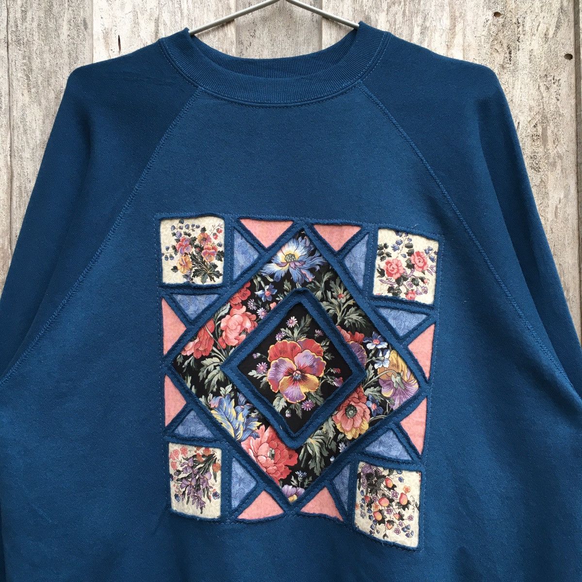 Tultex Vintage Tultex Flower Patchwork Crewneck Sweatshirt Size XL / US 12-14 / IT 48-50 - 2 Thumbnail