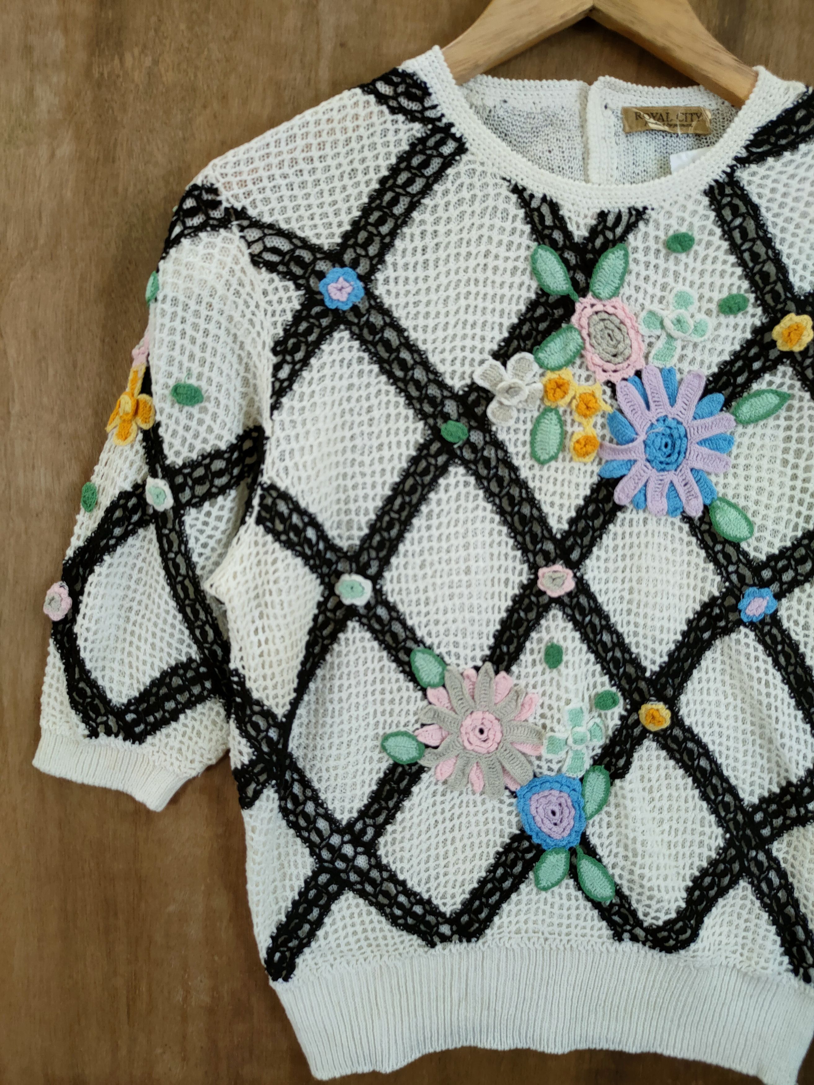 Japanese Brand D Royal City flower mesh net knitwear japan #46-978 Size S / US 4 / IT 40 - 2 Thumbnail
