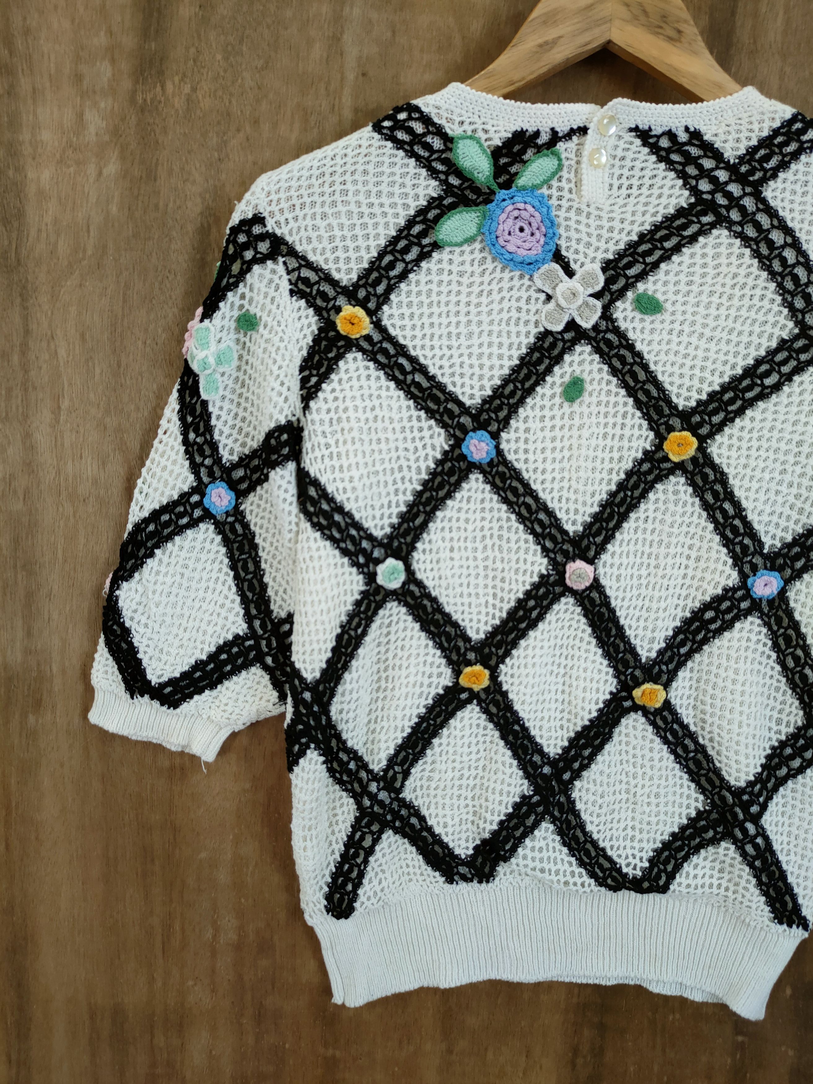 Japanese Brand D Royal City flower mesh net knitwear japan #46-978 Size S / US 4 / IT 40 - 8 Thumbnail