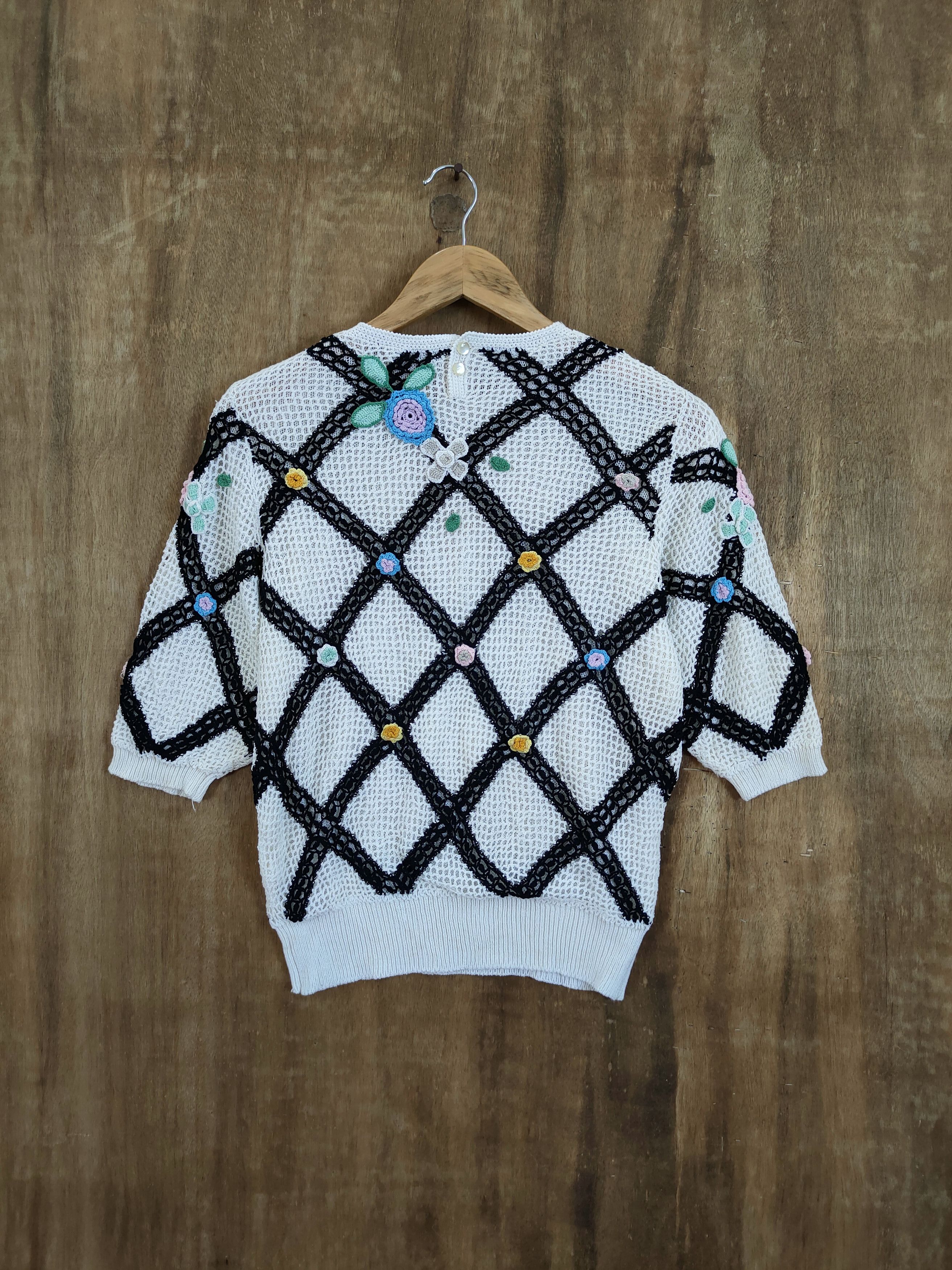 Japanese Brand D Royal City flower mesh net knitwear japan #46-978 Size S / US 4 / IT 40 - 7 Thumbnail