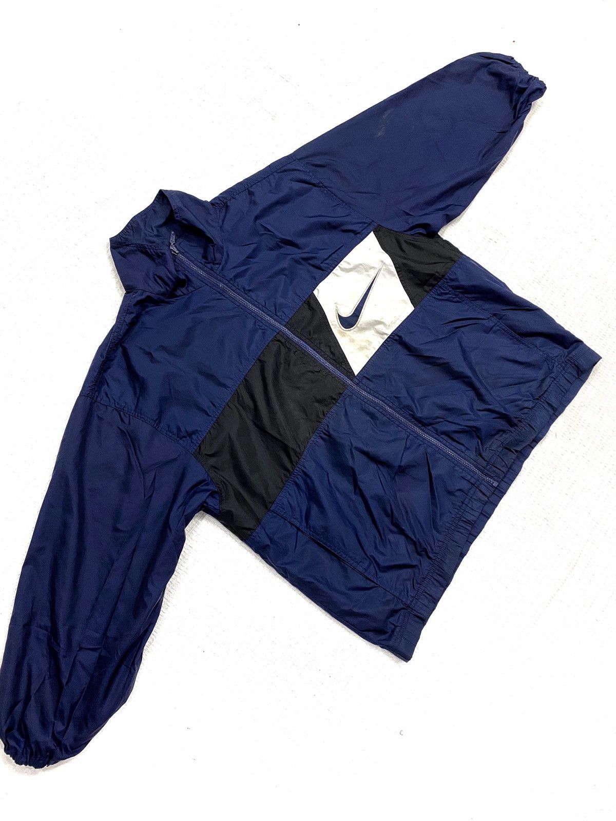 Vintage jacket nike swoosh big logo nice designer