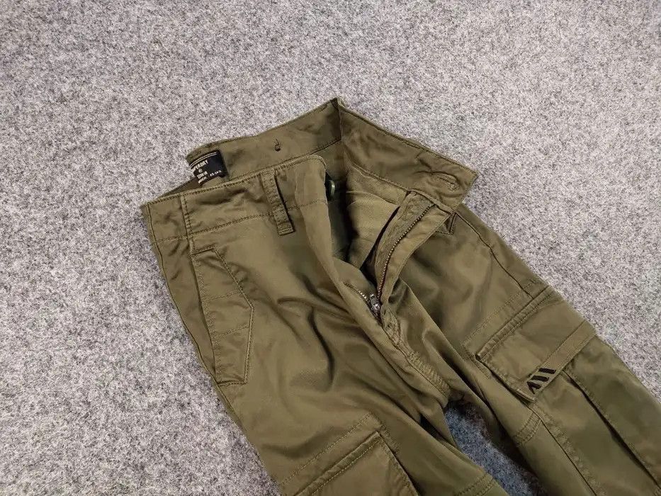 Superdry Vintage Superdry Japan Olive Casual Cargo Pants Size US 27 - 8 Thumbnail
