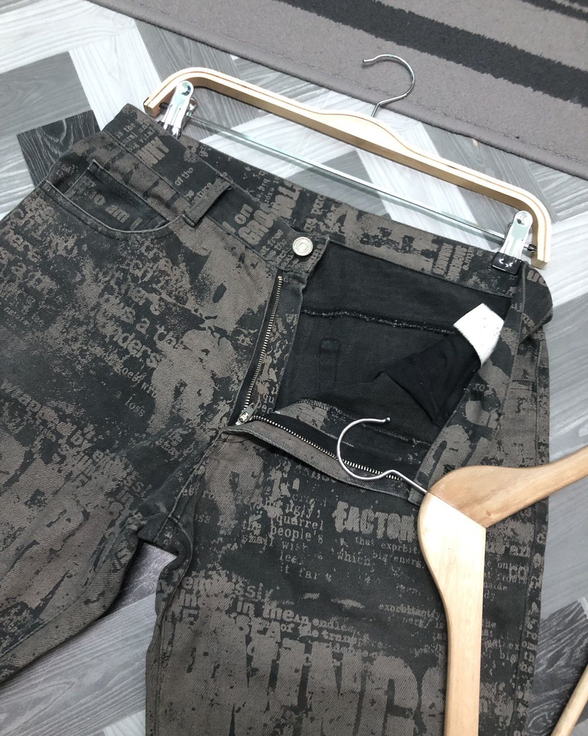 Japanese Brand × Seditionaries × Vintage VINTAGE BERNINGS OVER PRINT PUNK BONDAGE HYSTERIC INSPIRED Size US 31 - 3 Thumbnail