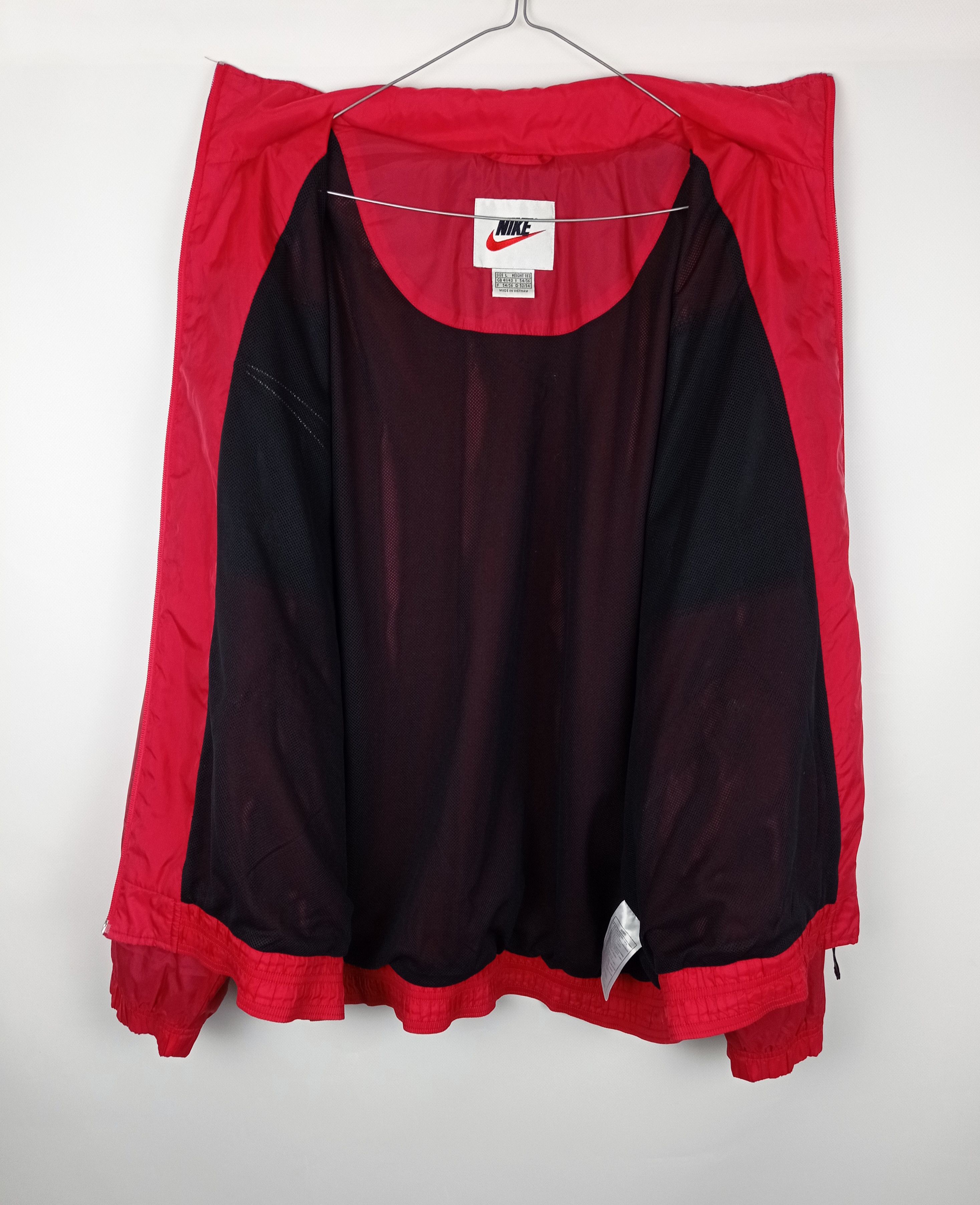 Nike 90s Vintage Nike Big Swoosh Logo Red Track Jacket Size US L / EU 52-54 / 3 - 5 Thumbnail