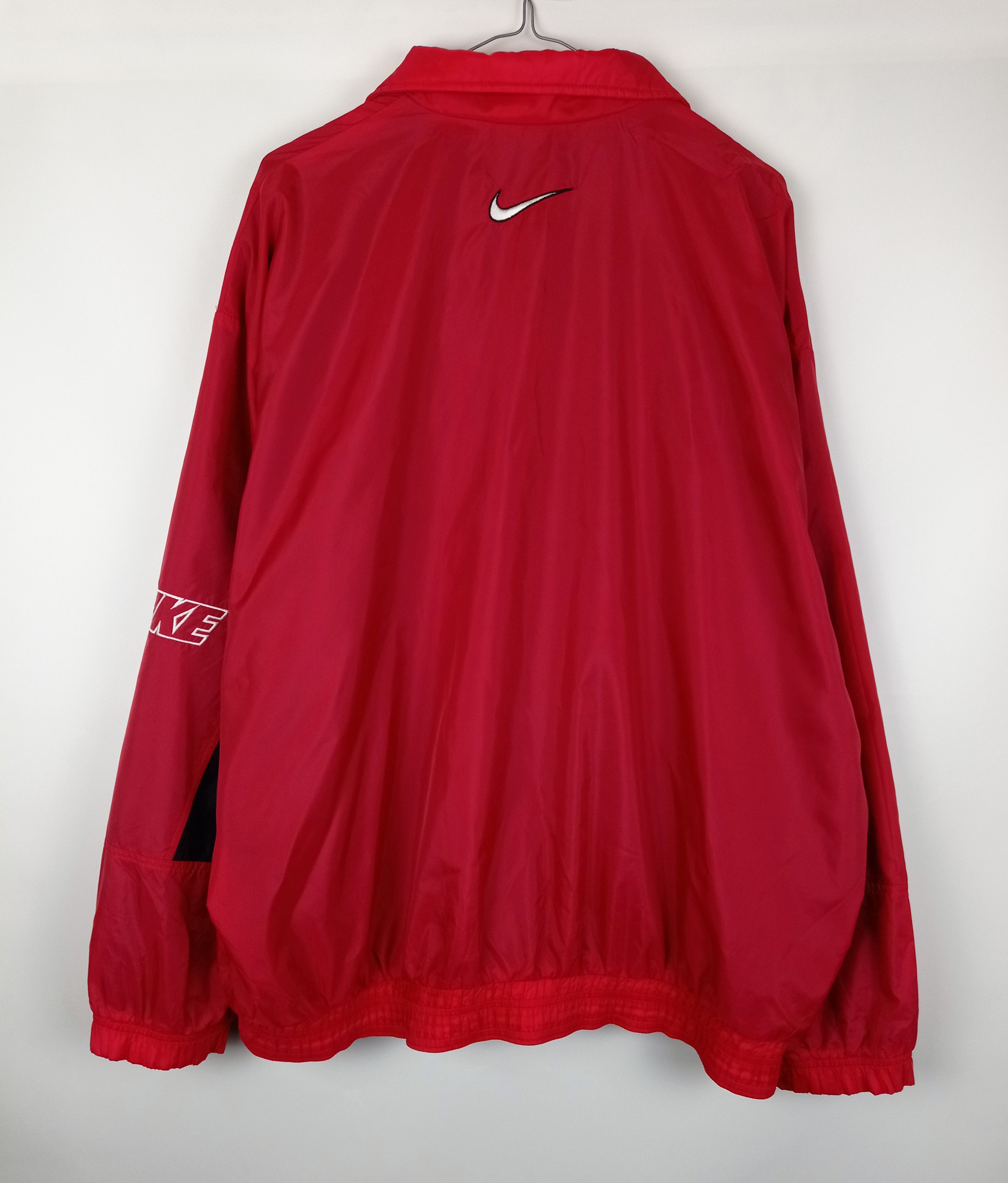 Nike 90s Vintage Nike Big Swoosh Logo Red Track Jacket Size US L / EU 52-54 / 3 - 3 Thumbnail